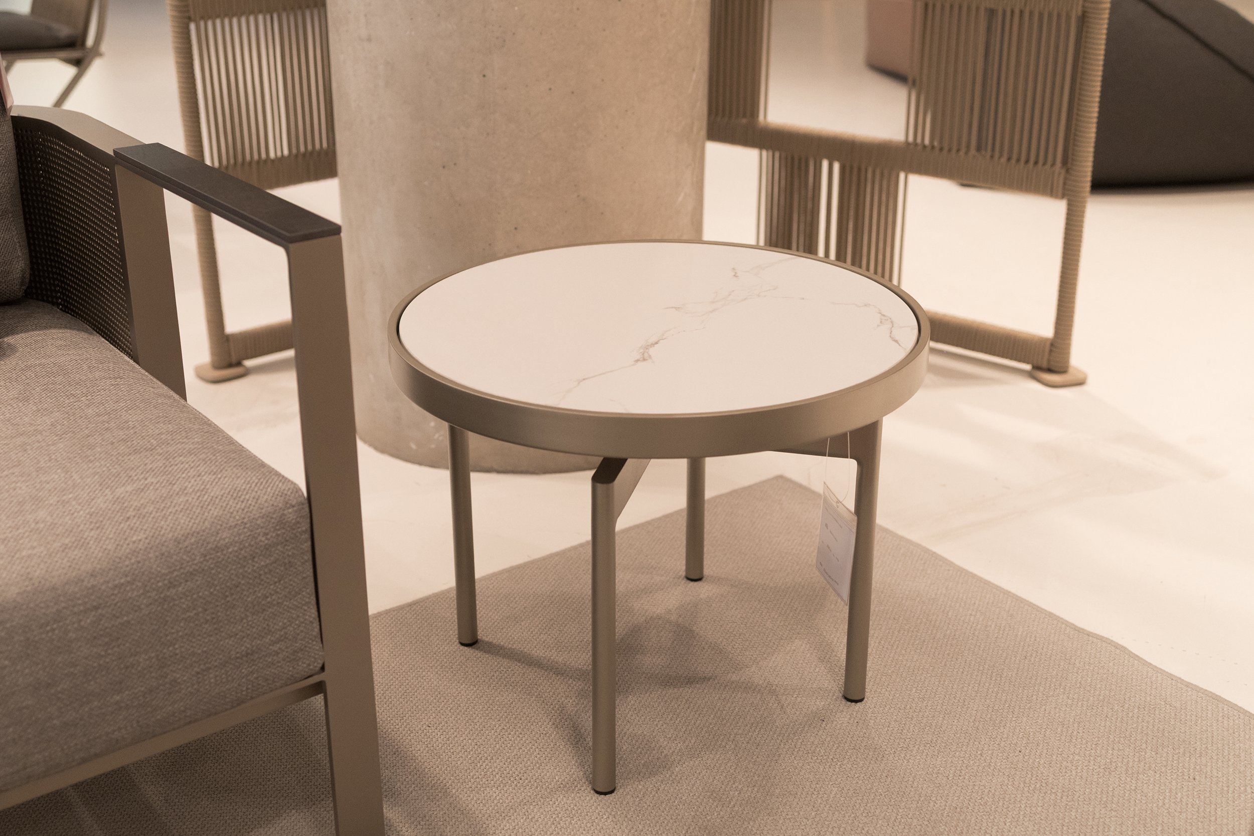 ONDE OUTDOOR SIDE TABLE BY GANDIA BLASCO