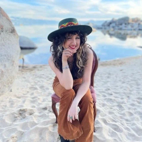 🌸 Say hello to this creative and incredible woman, Paige Lundquest!
Paige teaches a Warm Slow Flow every Monday at 7:30 PM at our Truckee location! ✨
Paige’s journey into yoga began in 2012 at an Ashtanga Vinyasa studio, and it quickly trans