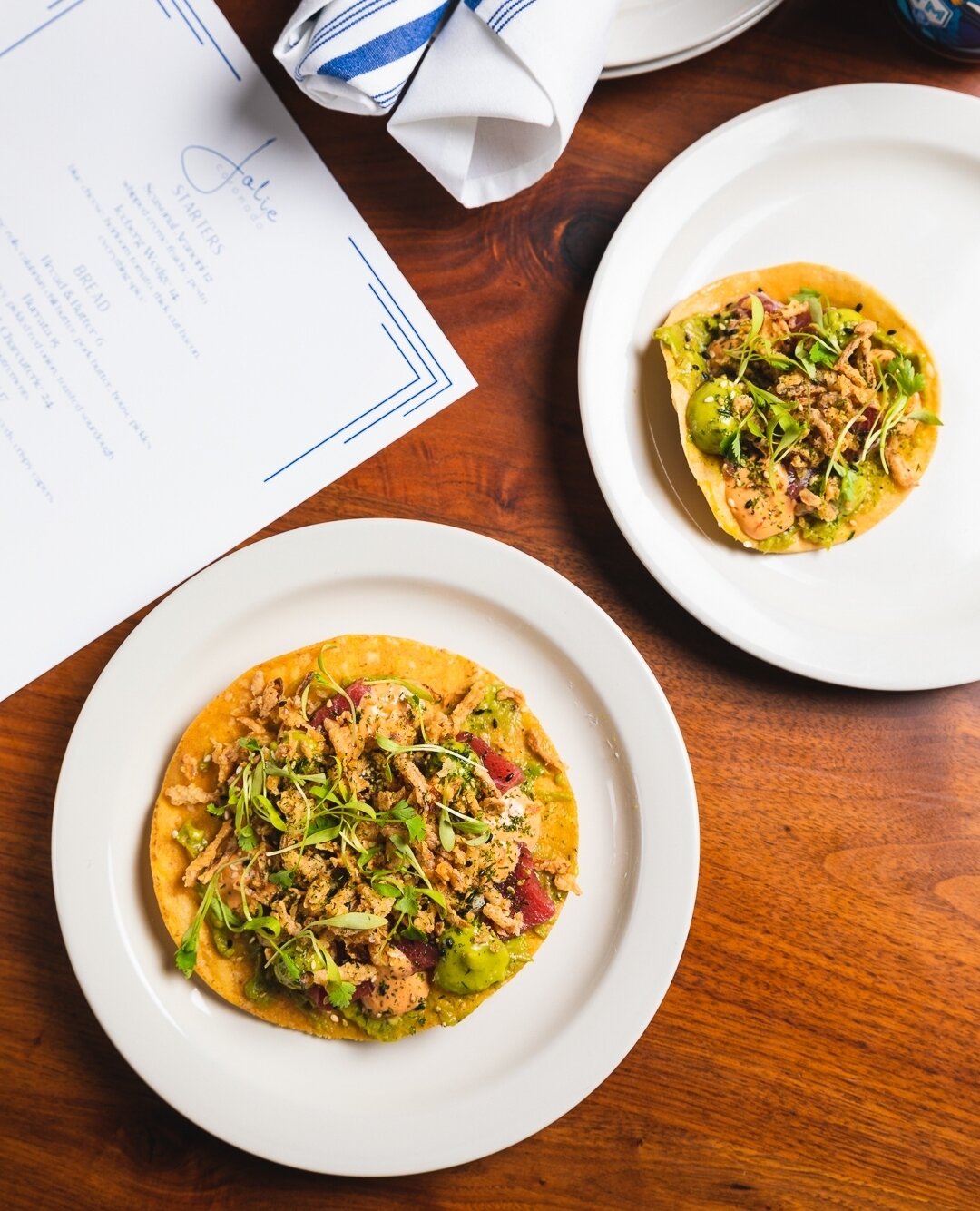 Gather 'round for the finest seafood in town. ⁠
⁠
⁠
⁠
⁠
#joliecoronado #coronado #coronadoisland #visitcoronado #coronadospecialtyshop #coronadobutcher #coronadowine