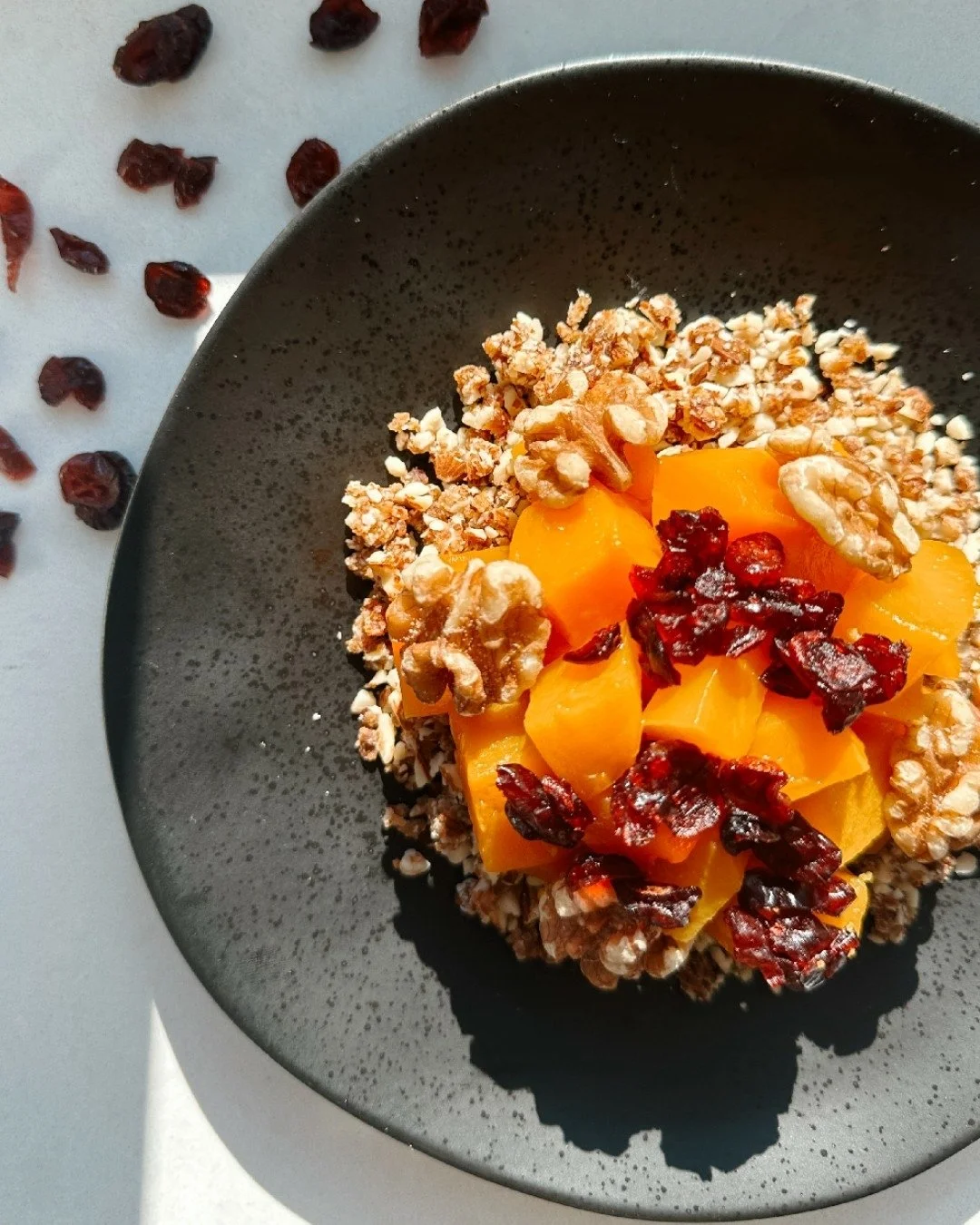 Flavors of autumn, plated 🧡 

Our gluten-free butternut squash with walnuts &amp; cranberries is the perfect choice this season. Available for dine-in, takeout and delivery at both locations. 🍁