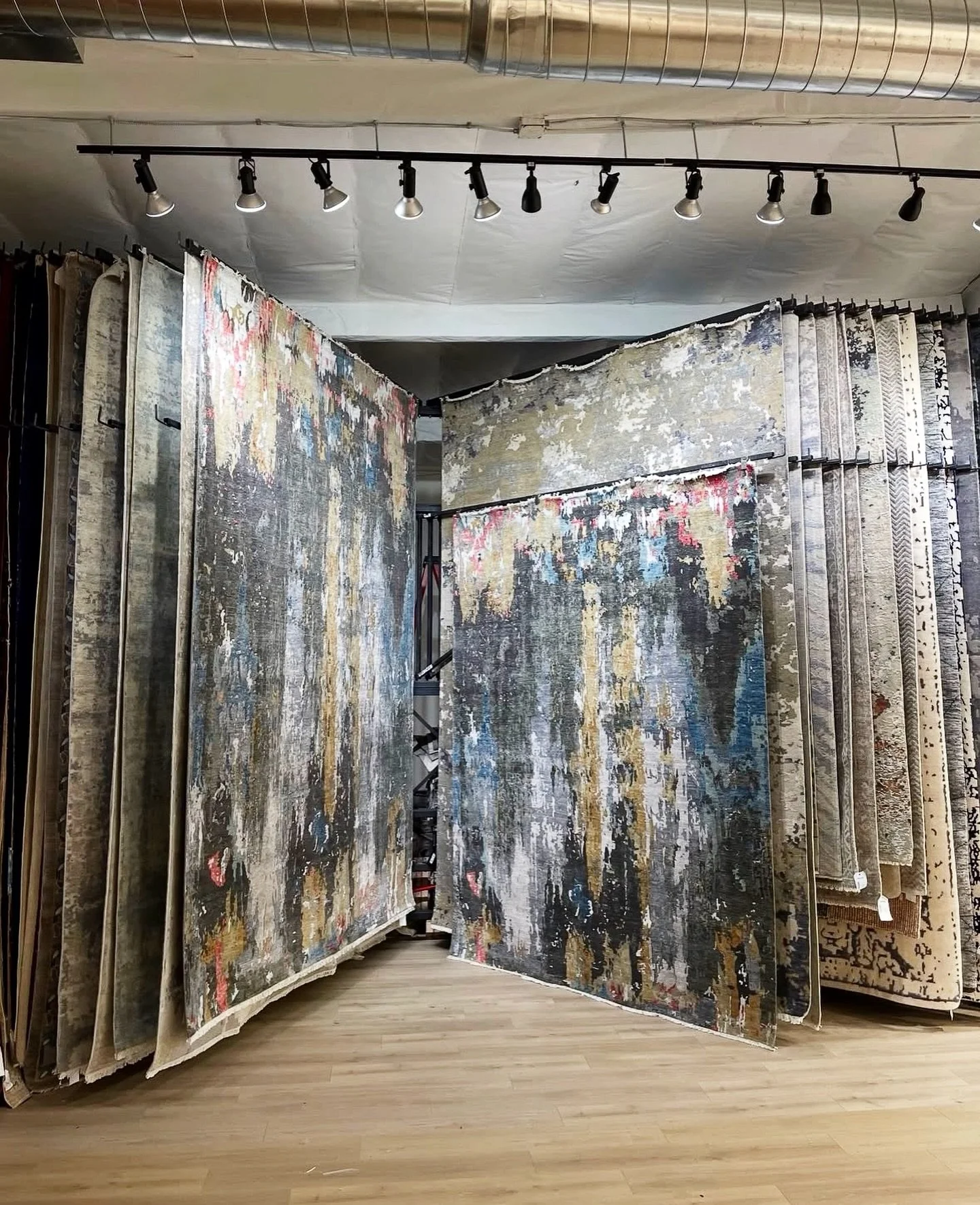 Our handmade rugs are sure to wow! Made using high-quality and easy-to-clean fibers, you can rest assured knowing our area rugs are built to last. Additionally, our excellent quality is bested only by our affordable pricing. Visit us in store today,