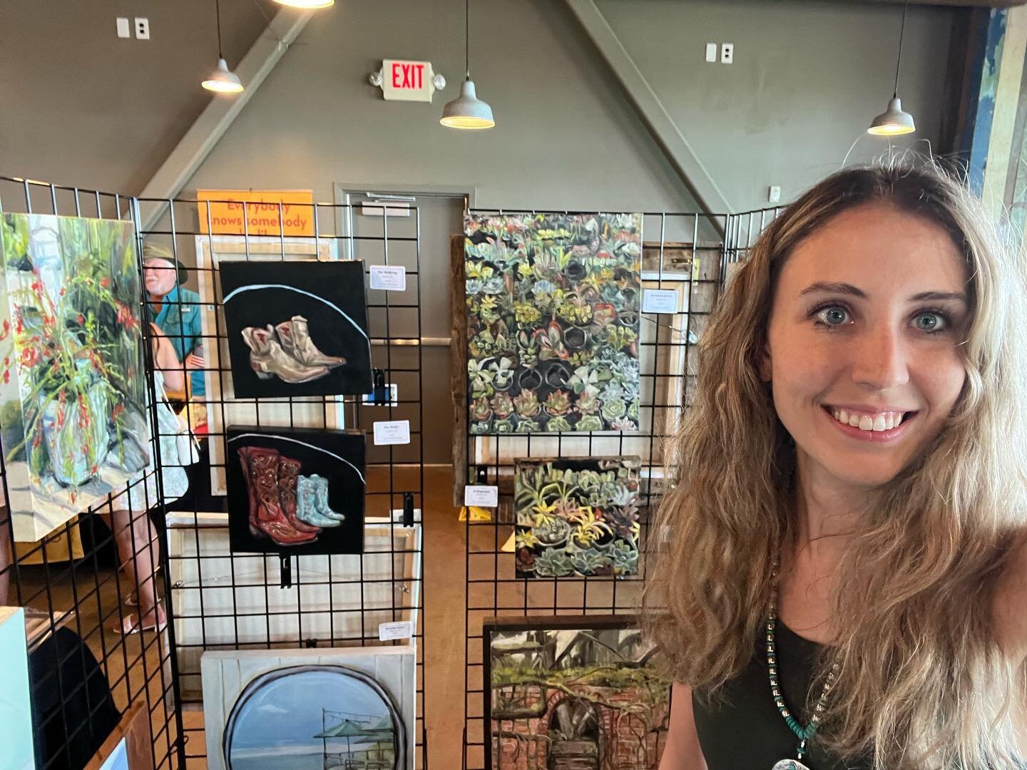 Indoors at the lake today with @texasartisanmarkets. Several of the market goers have been coming  in with some sweet sandals &amp; boots today 👢 plenty of inspiration for the next series! 

#austinartscene #atxartist #atxart #southernart&nbsp;#pain