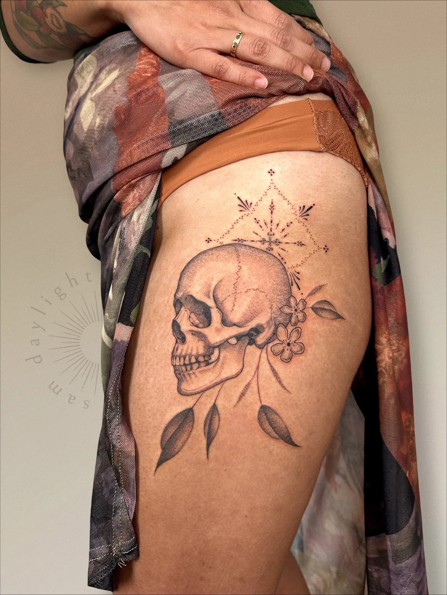 I hope everyone had a fun &amp; safe Halloween! I celebrated by finally tattooing a human skull, thanks Rocielle!! ☠️🎃 For the record I&rsquo;m down to tattoo skulls anytime of the year, they&rsquo;re so awesome.
.
.
.
#pdxtattoo #portlandtattooarti