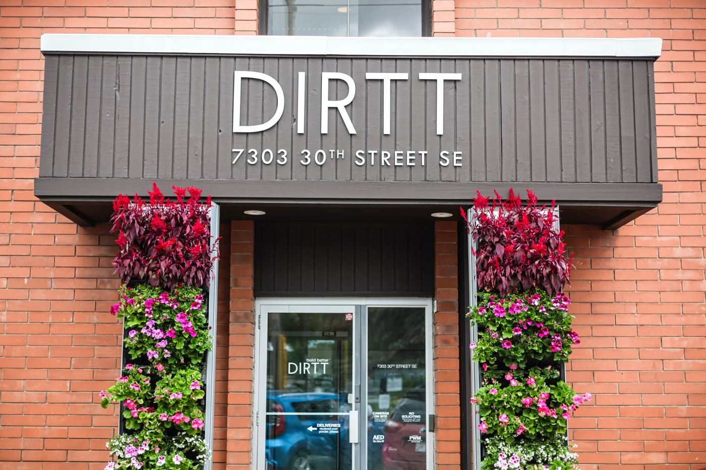 DIRTT Reports Third Quarter 2022 Financial Results and Private Placement