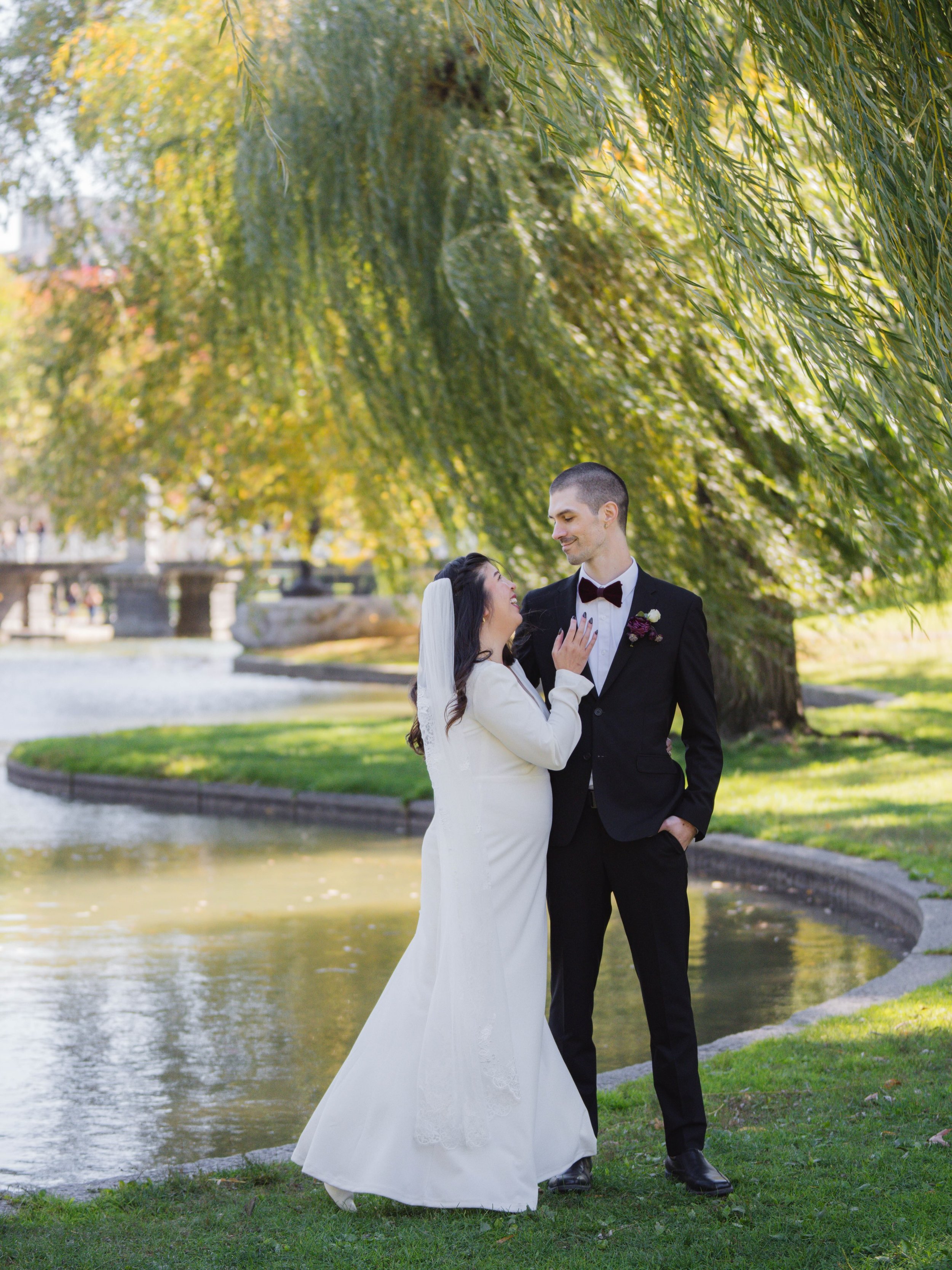 Fall really showed off for these two. 🍂🩶🖤 Golden leaves, soft light, a beautiful veil, and so many sweet little moments in between. Such a dreamy autumn day to celebrate love in Boston. 🥹🍁

#FallWedding #AutumnWedding #BostonWedding #BostonWeddi