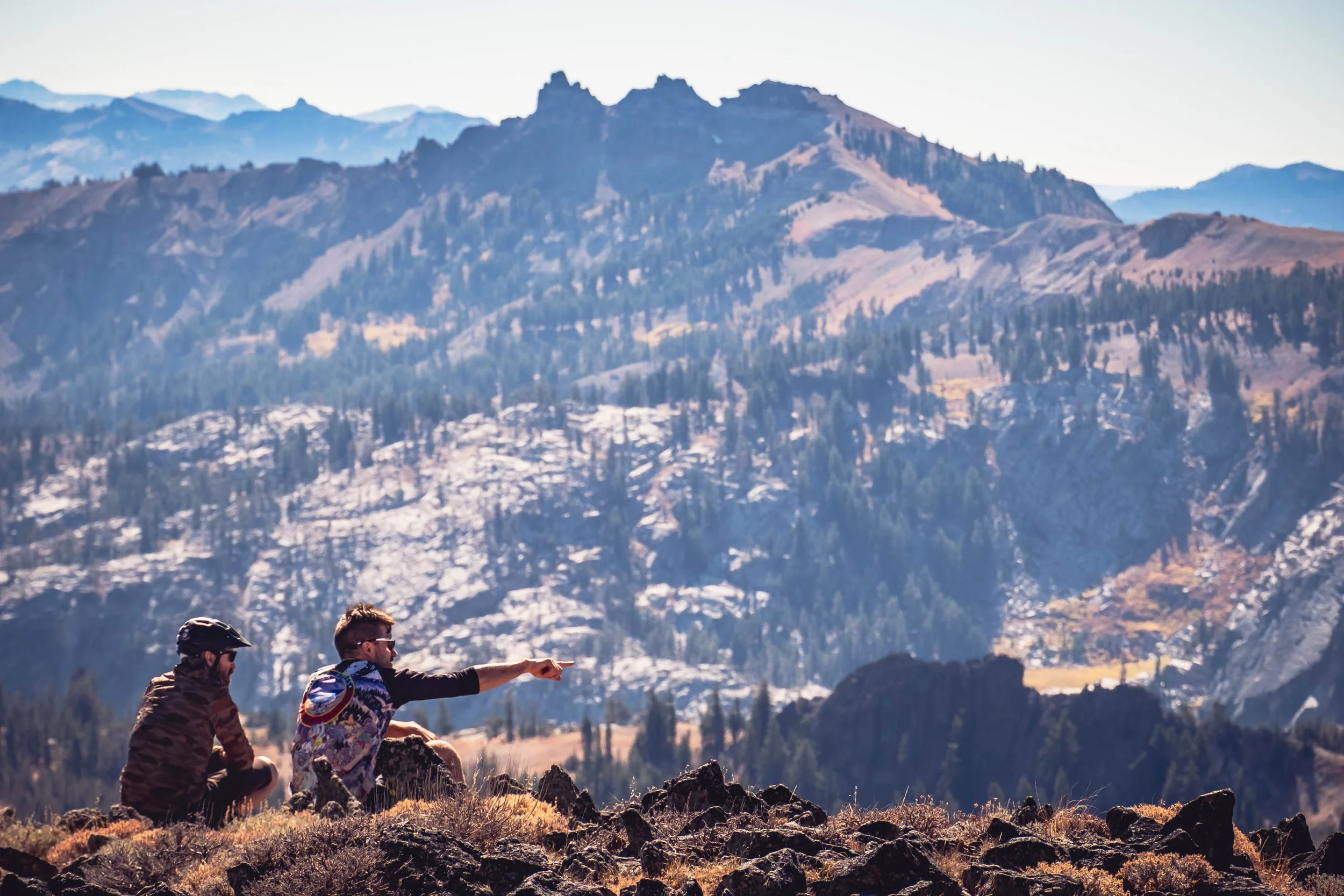 Mt Lola - Pointing .jpg