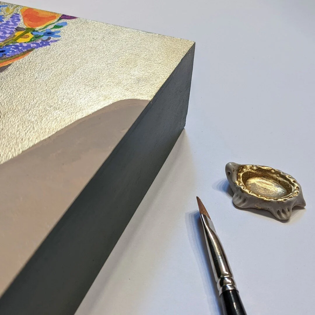 My little gold turtle is getting empty...