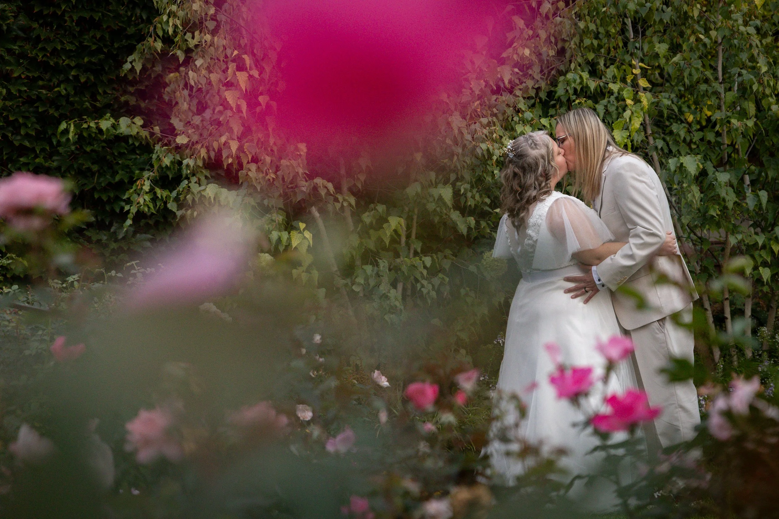 5 Tips for Camera-Shy Couples