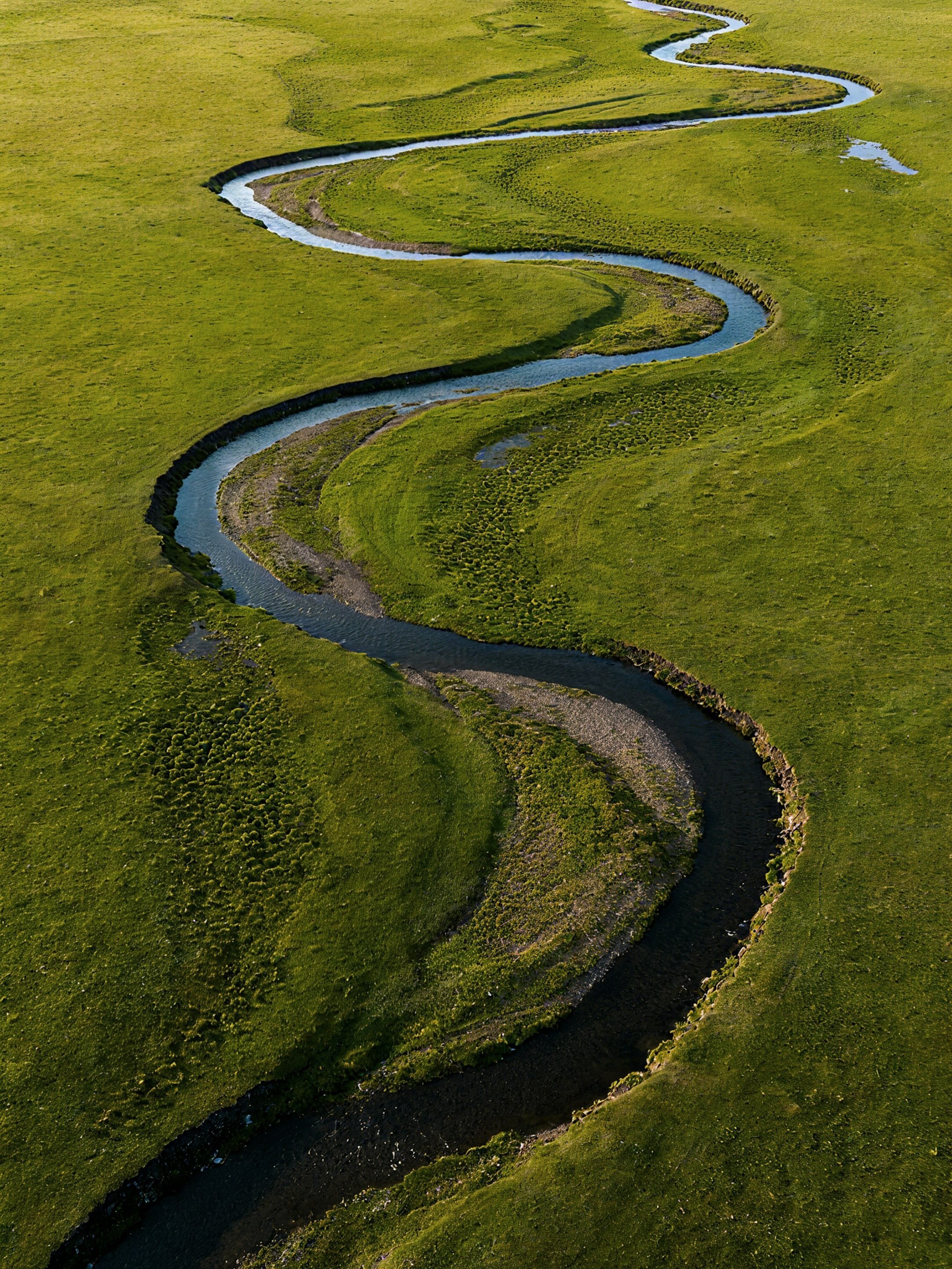 The rivers that move within us.

In Chinese Medicine, the acupuncture channels are often understood as a vast network of waterways&mdash;rivers and tributaries that carry qi and blood through the landscape of the body.

Some segments of the channels 