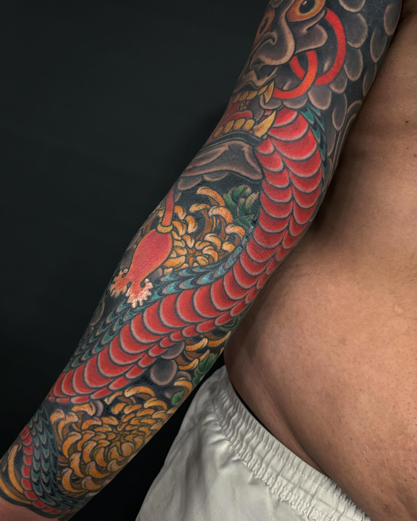 Details of a sleeve finished not too long ago @lighthouse_tattoo 

#getabodysuit
Books always open. 
Hit the website link to make an enquiry.

Using:-
@thesolidink 
@lotusneedles 
@vladbladirons 
@bamboogoo.au 
.
.
.
.
.
.
.
.
.
.
.
.
.
.
.
.
.
.
#li