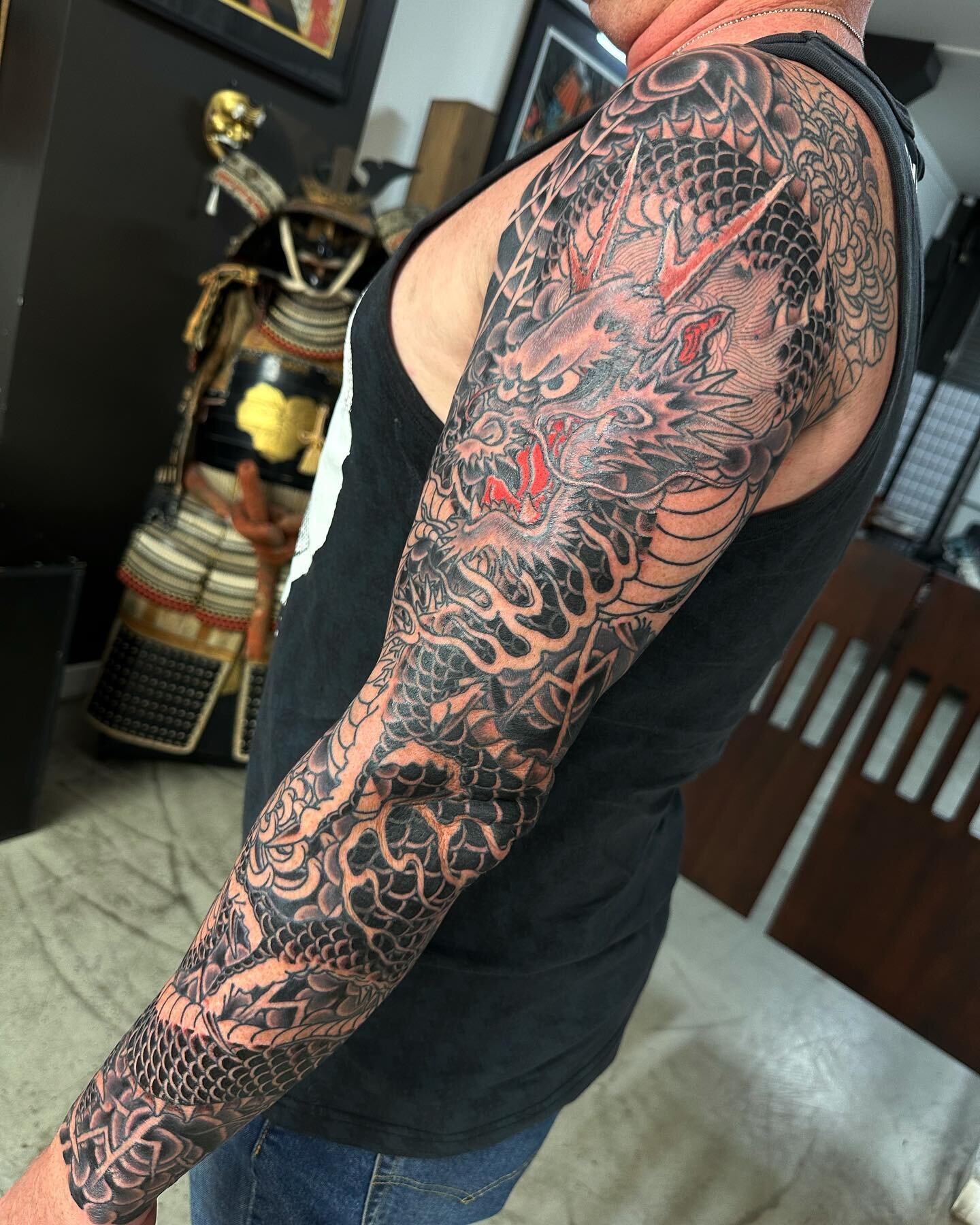 Great to get stuck into the foreground of Paul&rsquo;s sleeve the other day @lighthouse_tattoo thanks mate! Super shiny photo as there&rsquo;s still some healing going on.. 

#getabodysuit
Books always open. 
Hit the website link to make an enquiry.
