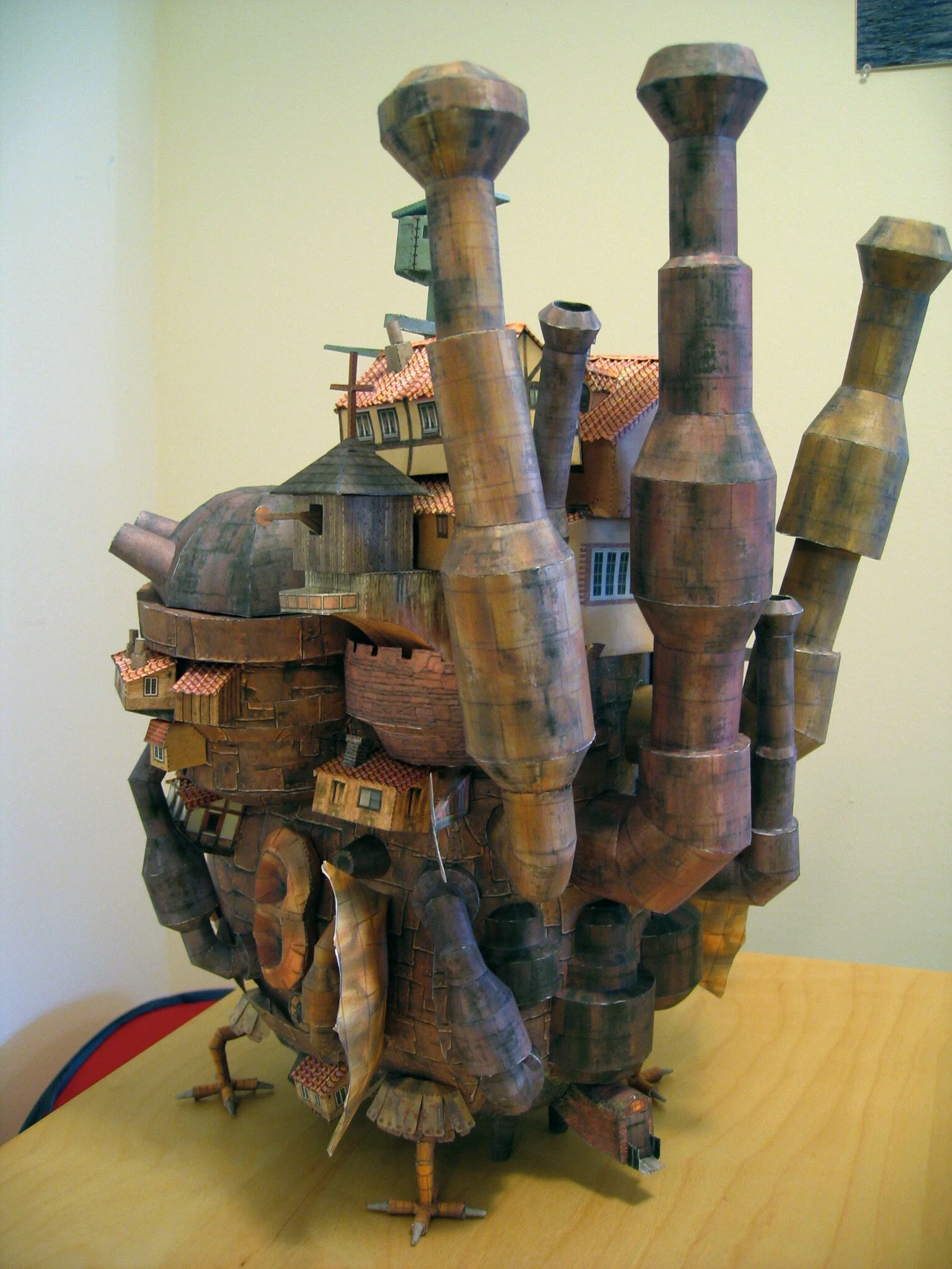 Howl's Moving Castle papercraft | Ben Millett