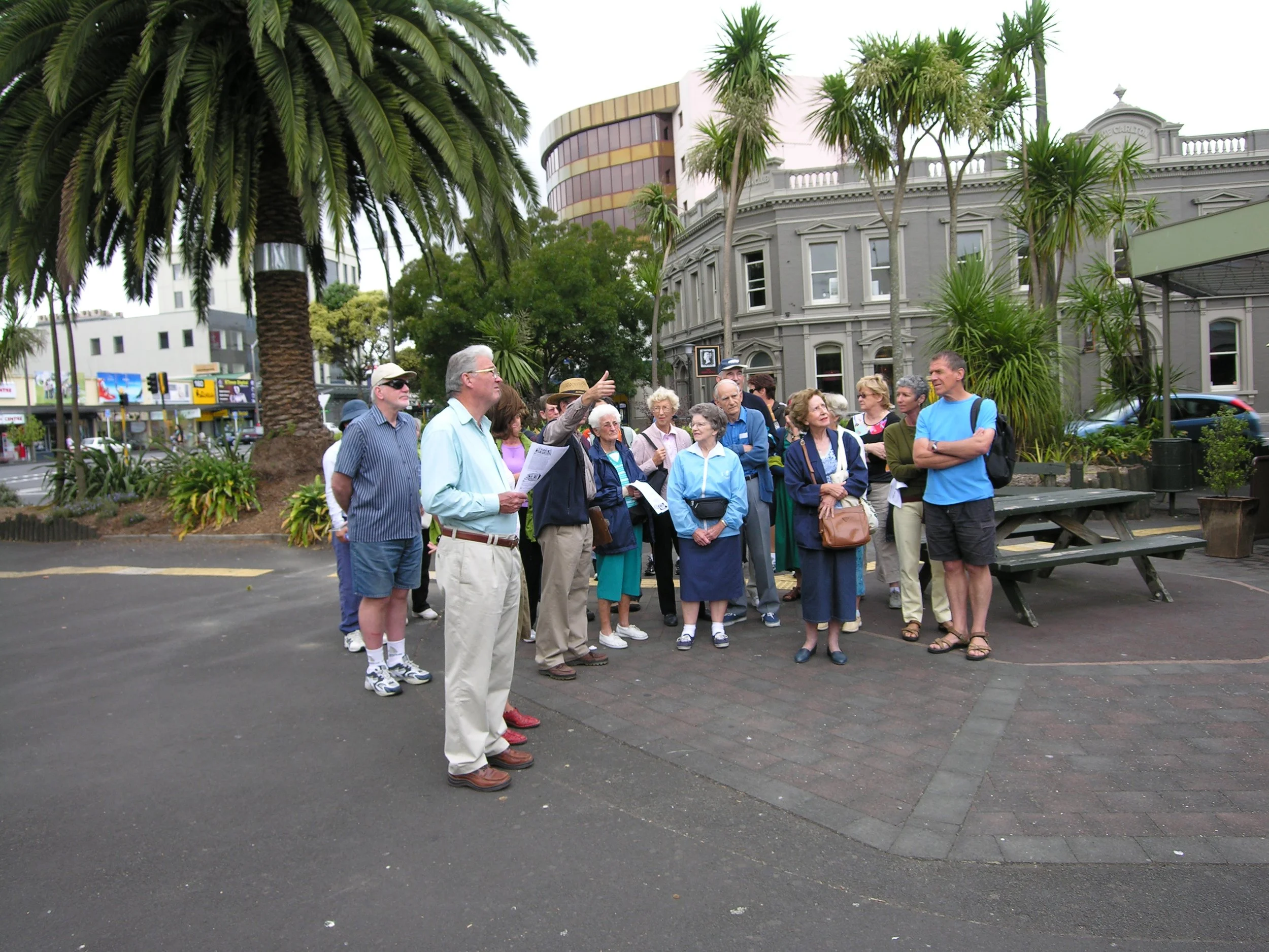 Group in Lumsden green.JPG