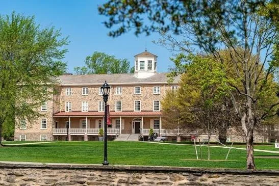 Swarthmore College, Scheuer Room, Kohlberg Hall