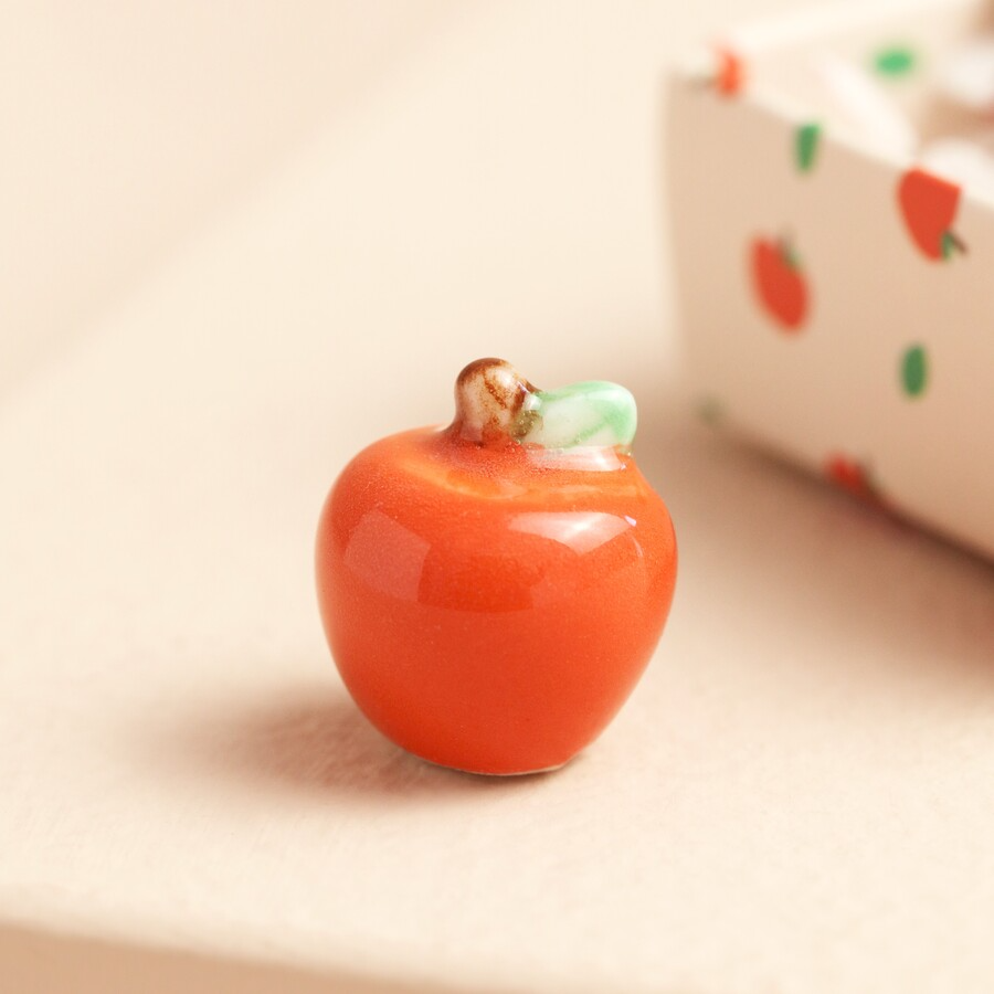 imgi_57_tiny-matchbox-teacher-apple-ceramic-token-0v8a9470-copy-900x900.png