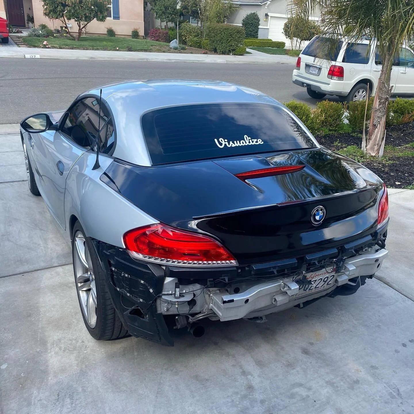@z4.alex went from a satin black trunk wrap to a gloss black! 
 looks crazy good 🔥

DM TO SETUP APPOINTMENT