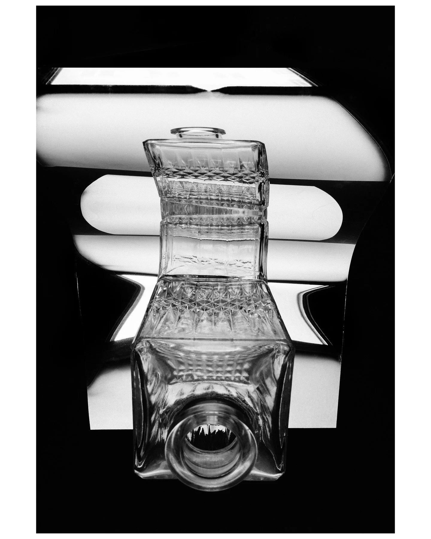 Stretching out props in the studio.
.
.
.
.
.
.
#surrealphotography #fineartsurrealism #contemporaryphotography #artphotography #fineartphotography #conceptualphotography #surrealism #abstractphotography #experimentalphotography #surrealart #photogra