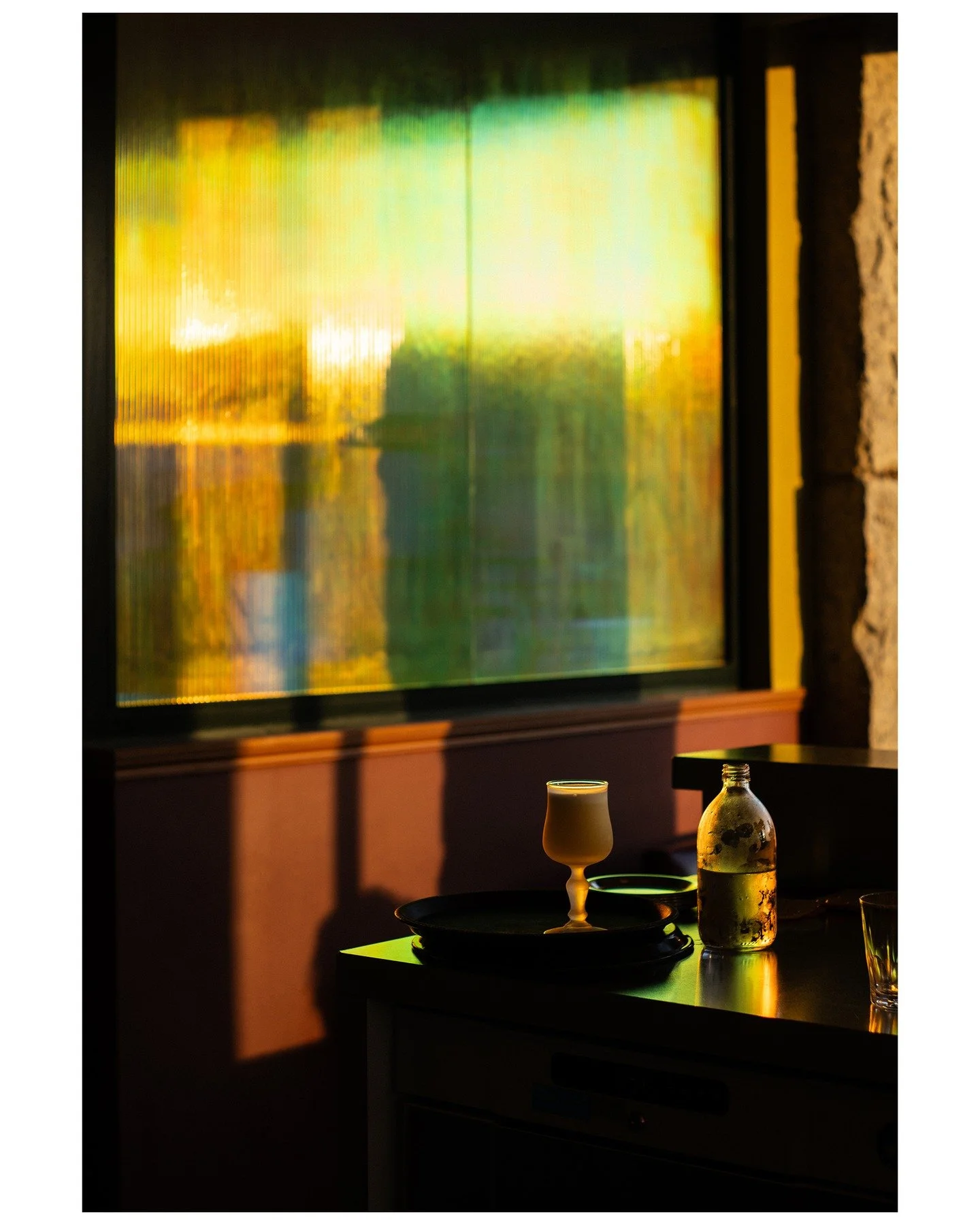 Work for my dear friends of @abstract_house_of_monochromes_

Delightful Interior design by @osmose_studio_