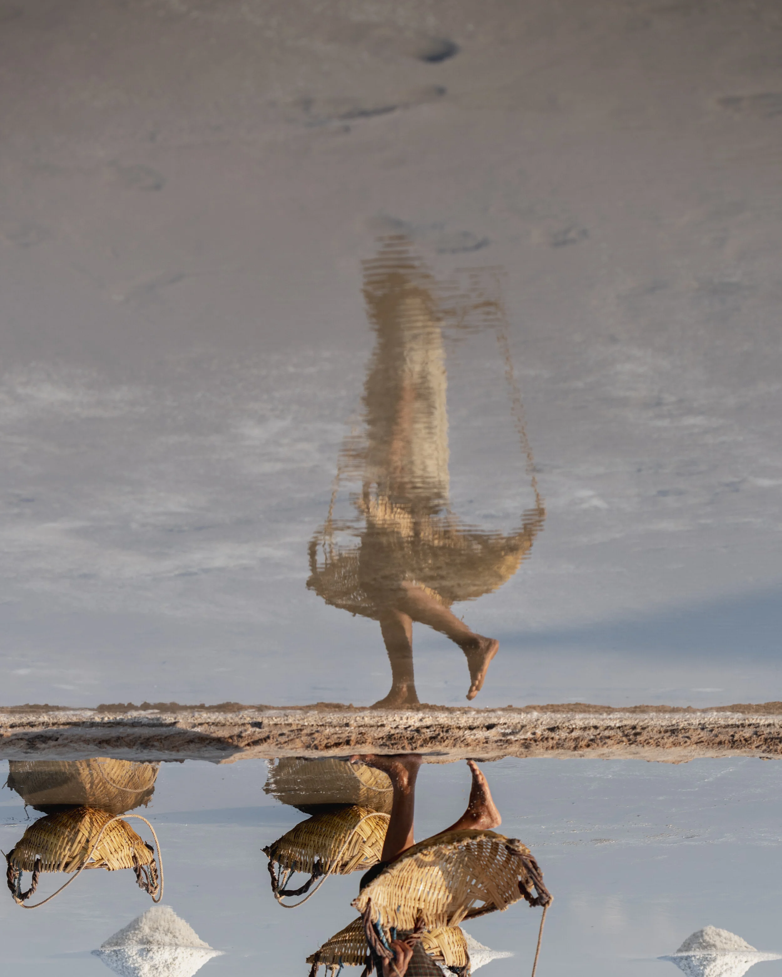_SRP2917-Salt Field Worker.jpg
