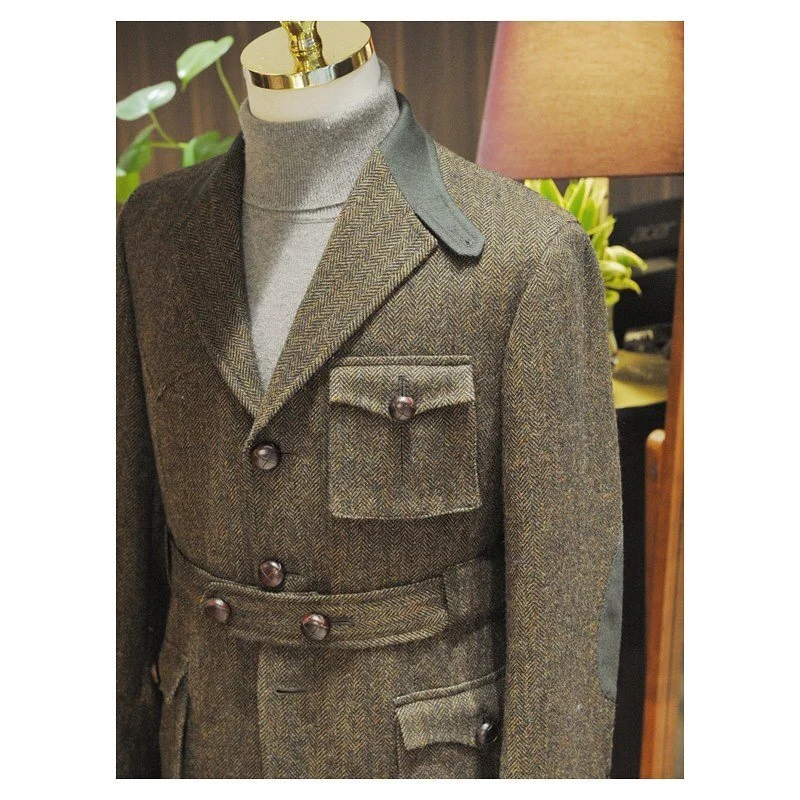One of our favourite bespoke commissions of last season,  a classic Norfolk jacket in our house style made with @wbill1846 Classic Shetland.