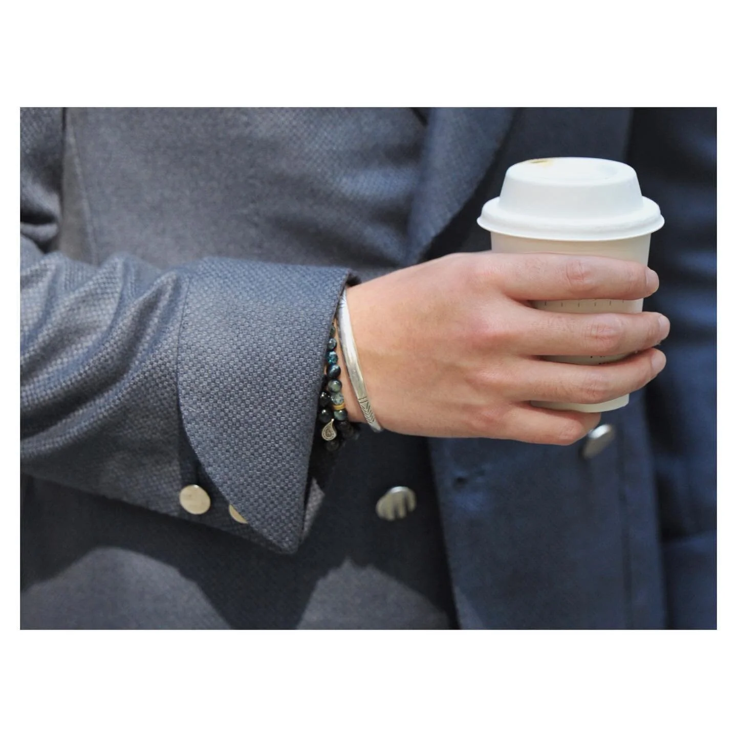It&rsquo;s again the smallest detail drawing the spotlight - our house style gauntlet cuffs embellished with silver metal buttons