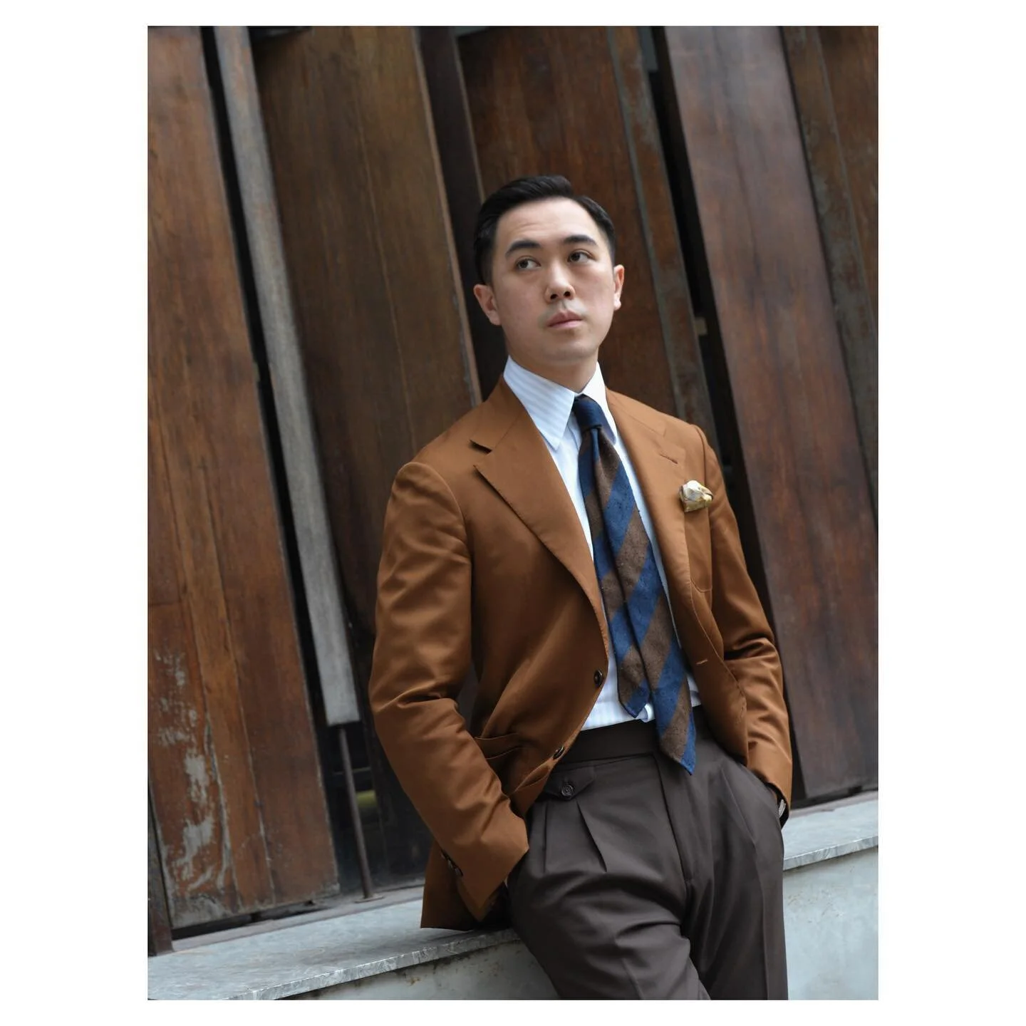 Brown on brown with a touch of blue balance the tone.