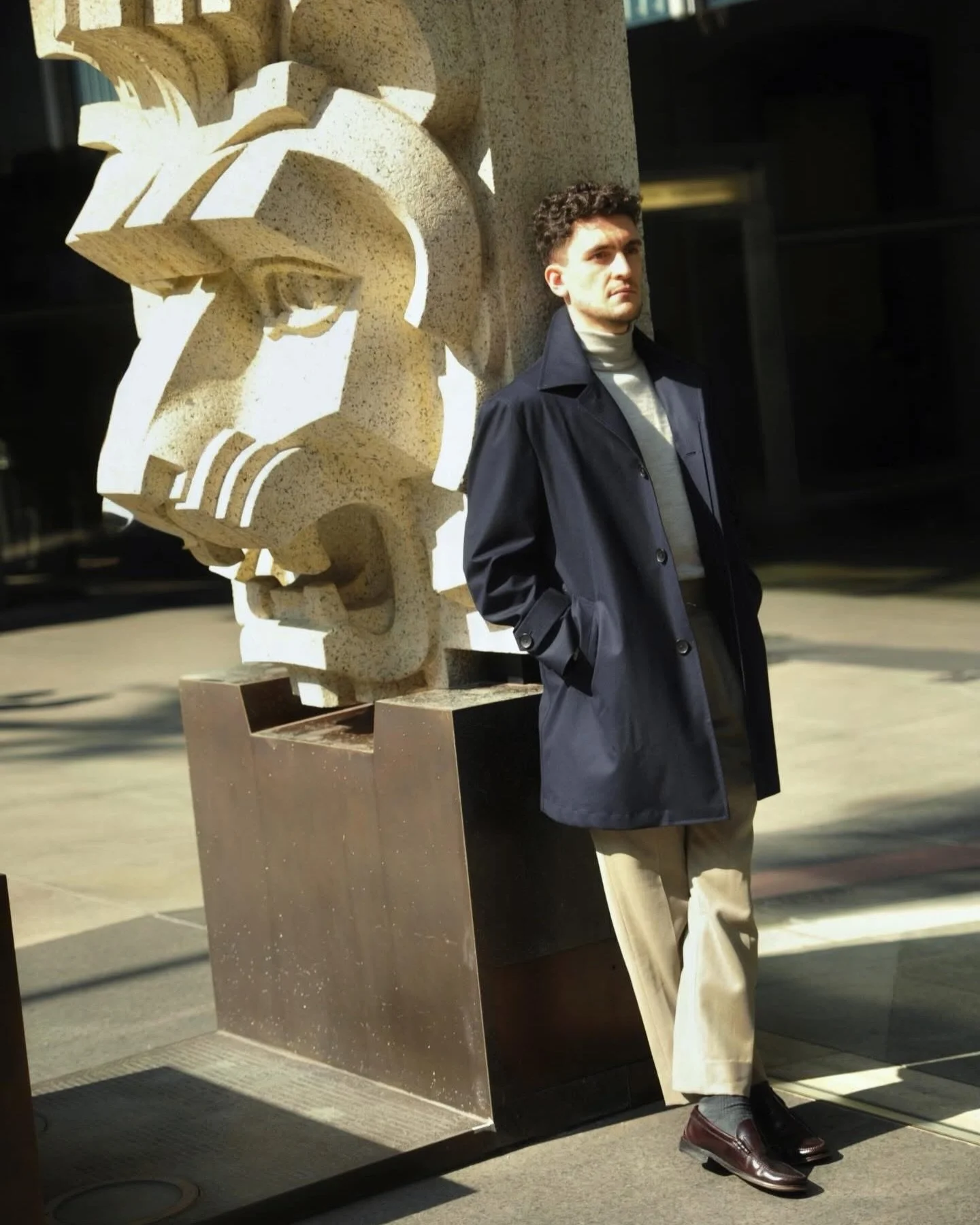 A fresh creation from us, our ClimaFlex Topcoat showcases our flair for innovation and mastery of modern fabrication techniques. Its removable thermal liner adapts effortlessly to shifting weather, offering warmth through the chilly days, while the l