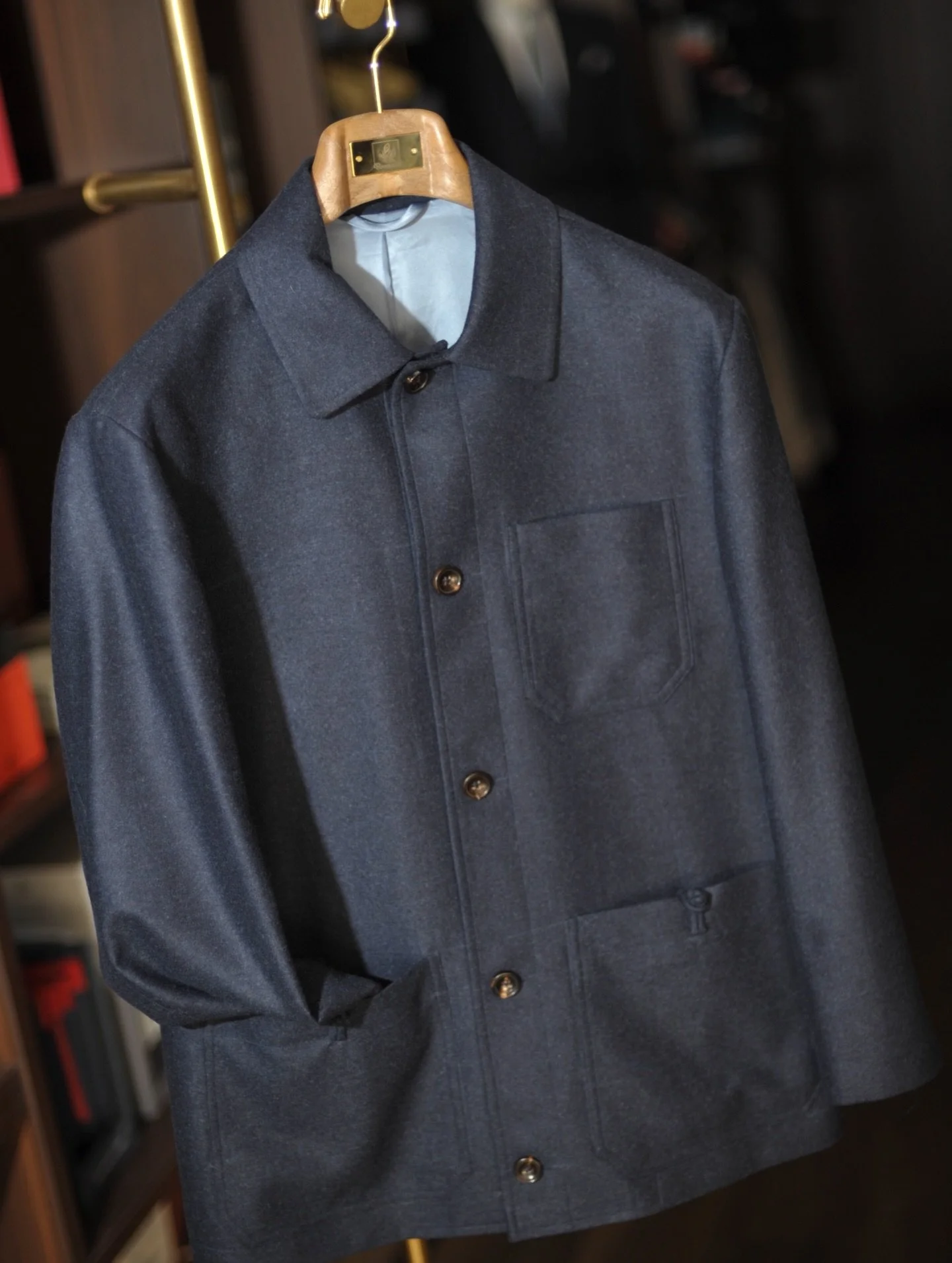 A blouson jacket speaks of ease, but when finished with Chinese knotted buttons, it becomes something more&mdash;heritage woven into modern comfort. Each knot is a detail of patience and artistry, turning a simple silhouette into a statement of indiv