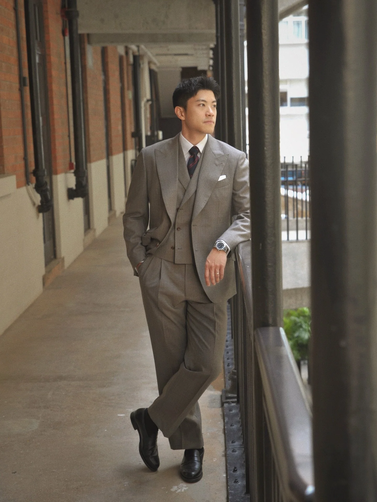 Born from a subtle blend of brown and grey, taupe speaks with quiet confidence with a fine balance between earthy warmth with cool neutrality. Unlike the flat grey that recalls school uniforms, taupe carries depth and sophistication, a shade that fee