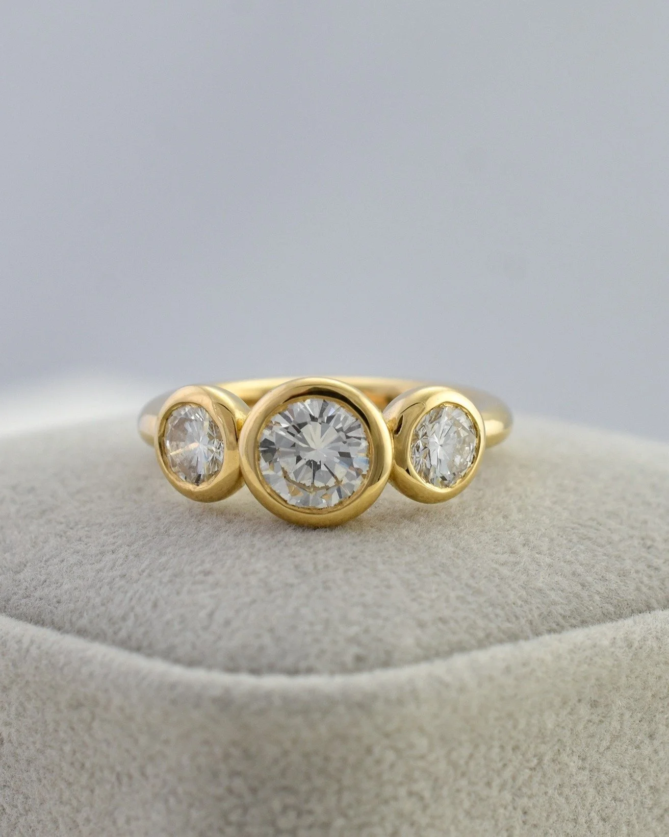 A True Family Heirloom, Reborn ✨

The most sustainable diamond is always an old one! I had the honour of remodelling a family ring to create this bespoke engagement piece, using inherited diamonds from the client&rsquo;s Grandmother and Mother.

We t