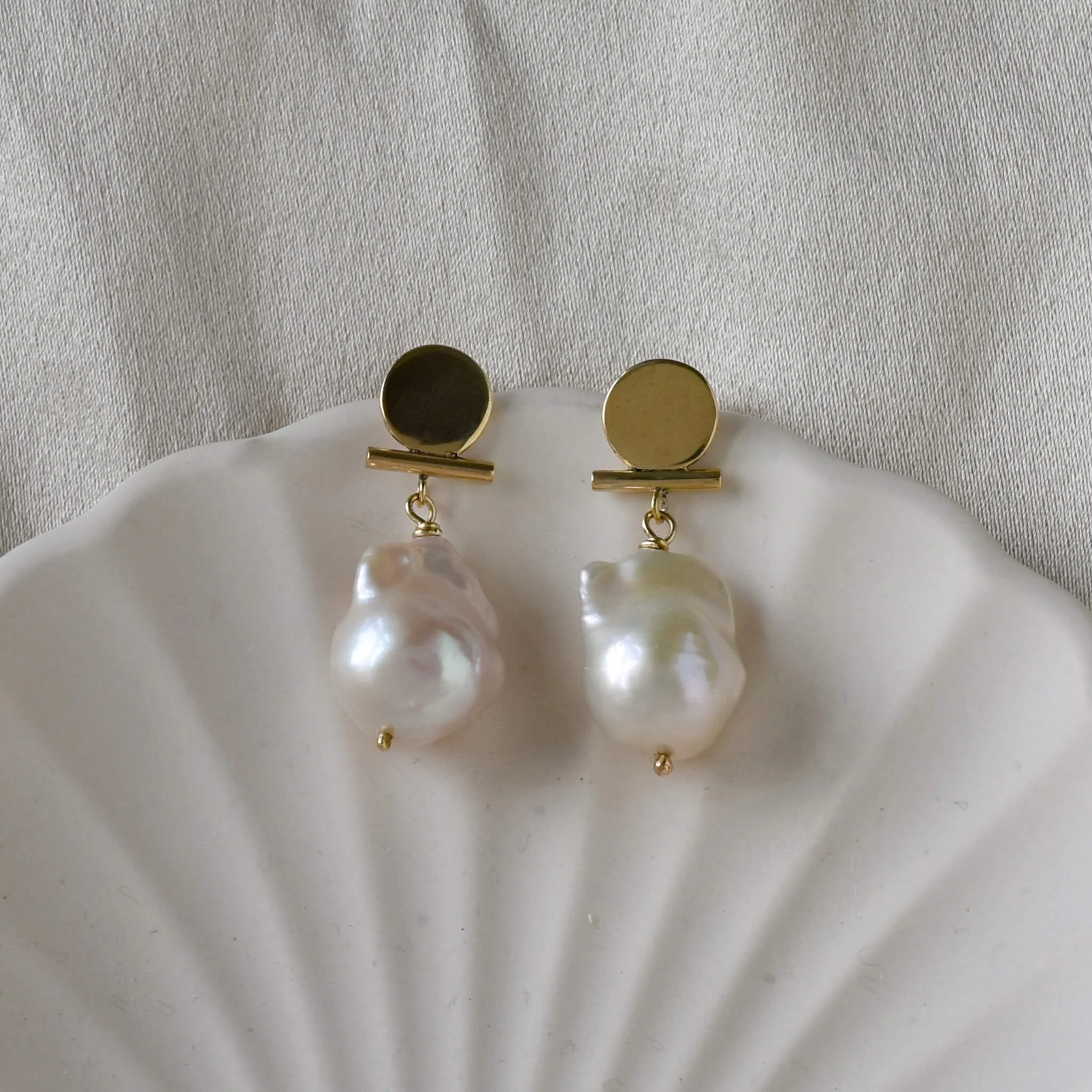 Celebrating 30 Years of Marriage: Reimagining the Pearl Anniversary