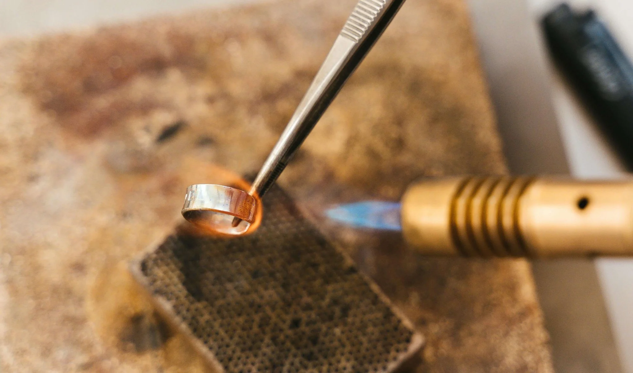 Soldering Platinum ring with Blow torch