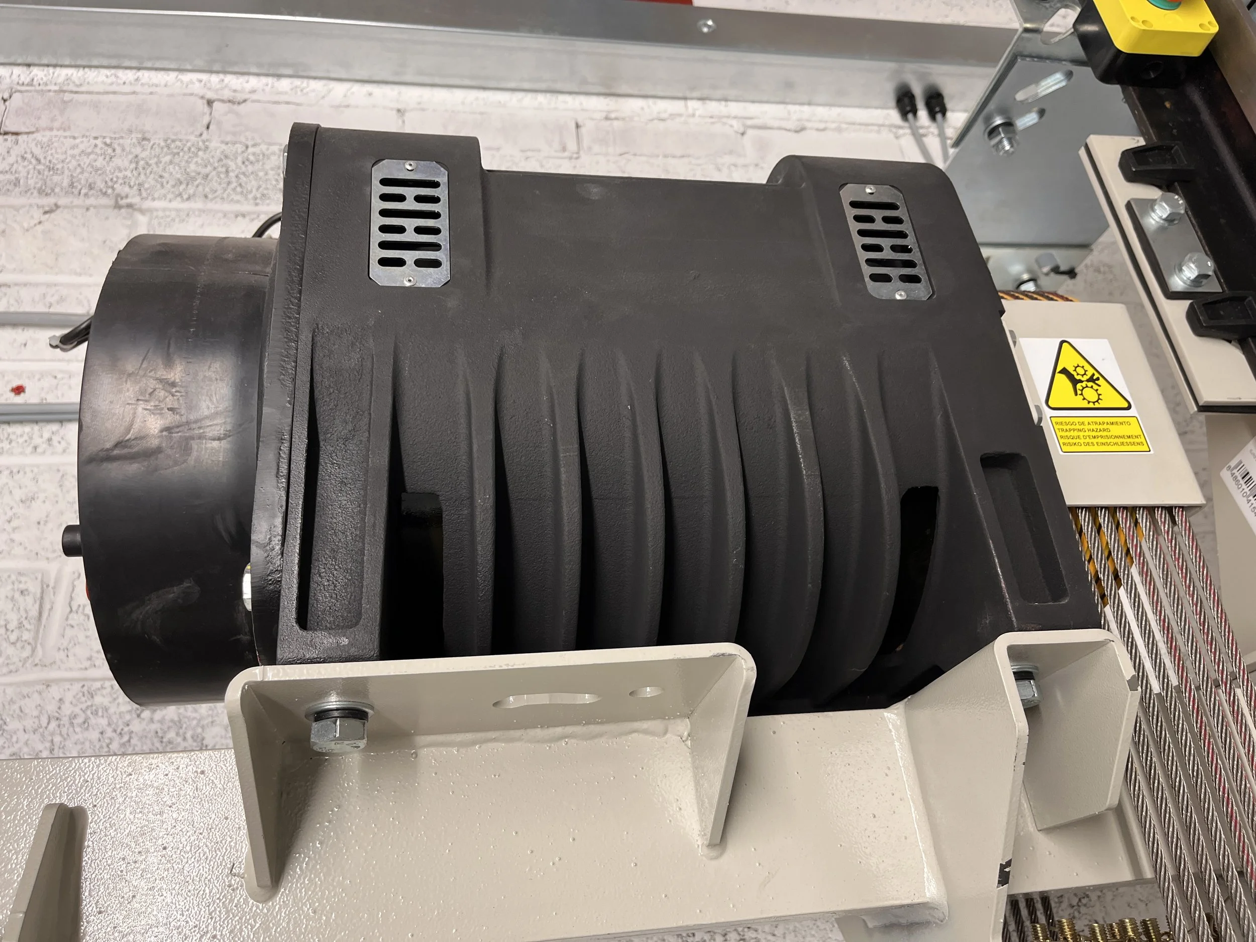 Gearless Machine and painted shaft