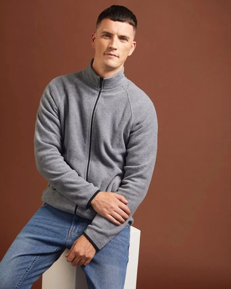 21-damien-macnamara-main-book.jpg