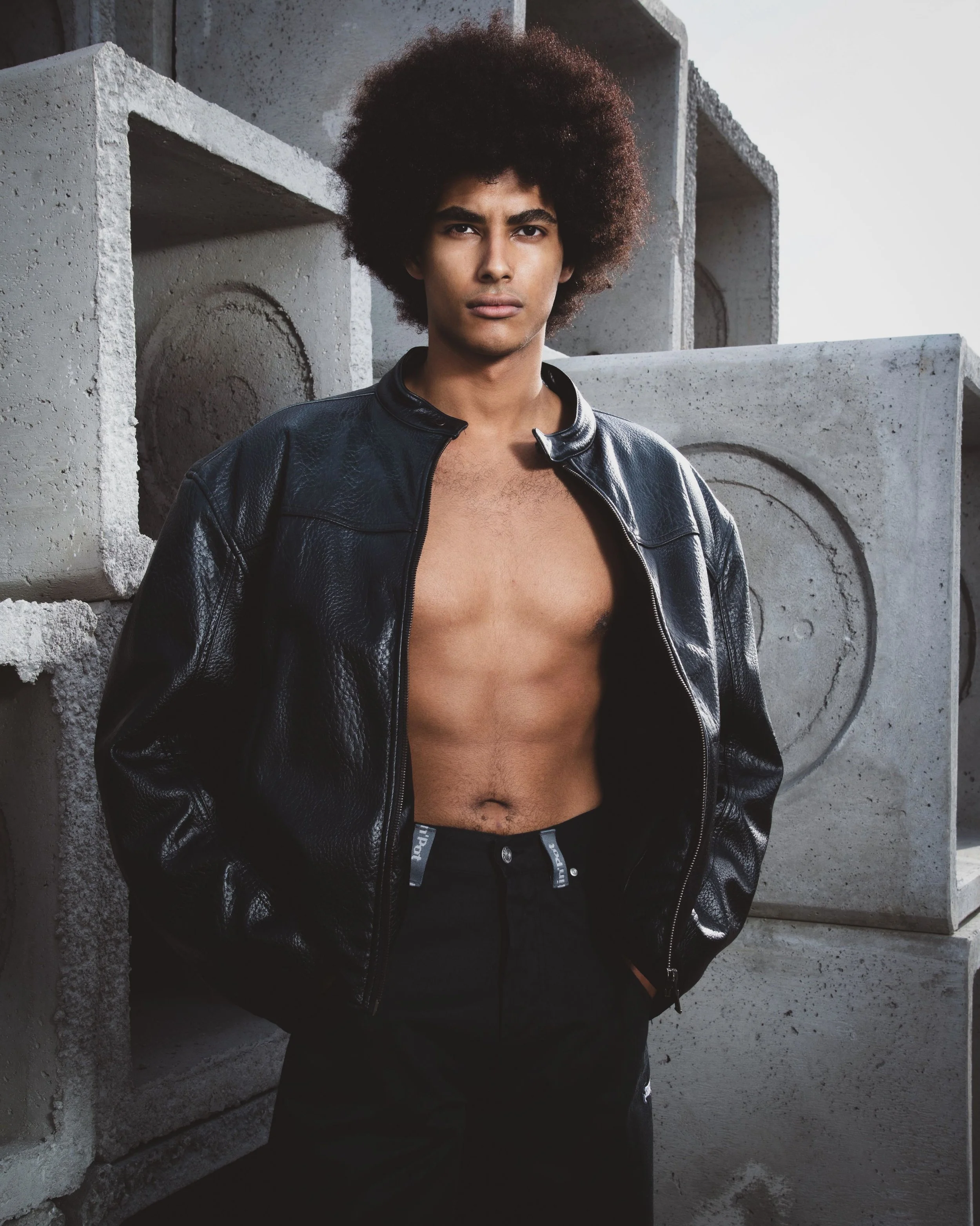 33-wesly-paredes-main-book.jpg