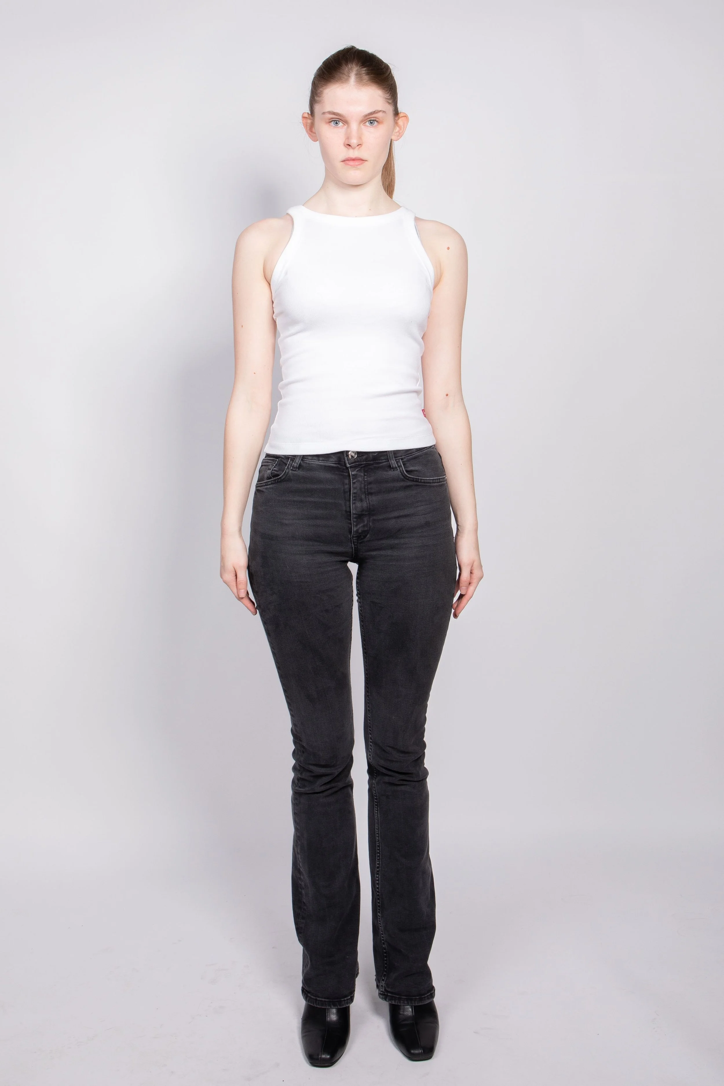 10-ella-k-polas-2026-another-mother-management.jpg