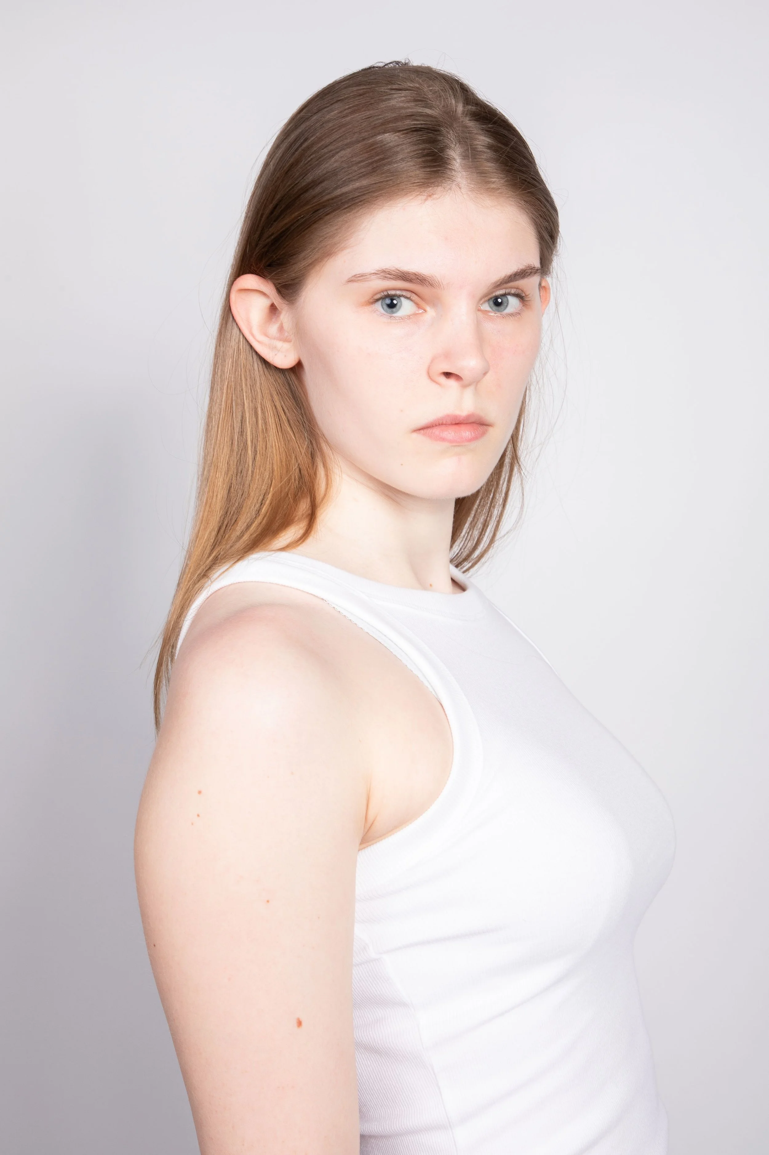 8-ella-k-polas-2026-another-mother-management.jpg