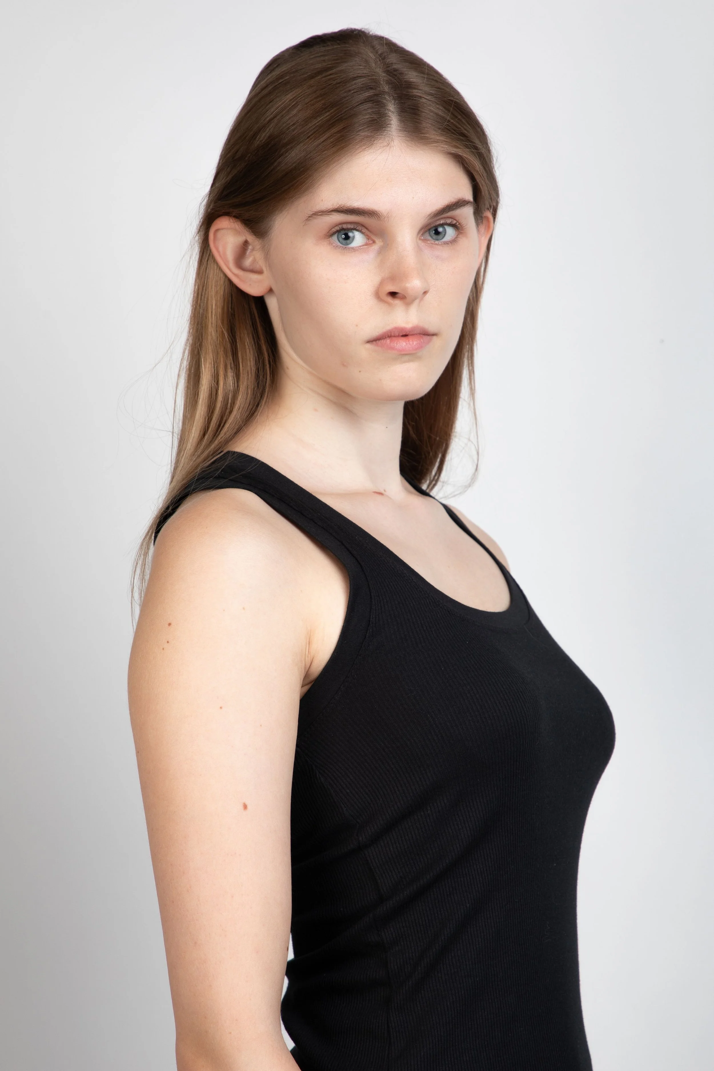 4-ella-k-polas-2026-another-mother-management.jpg