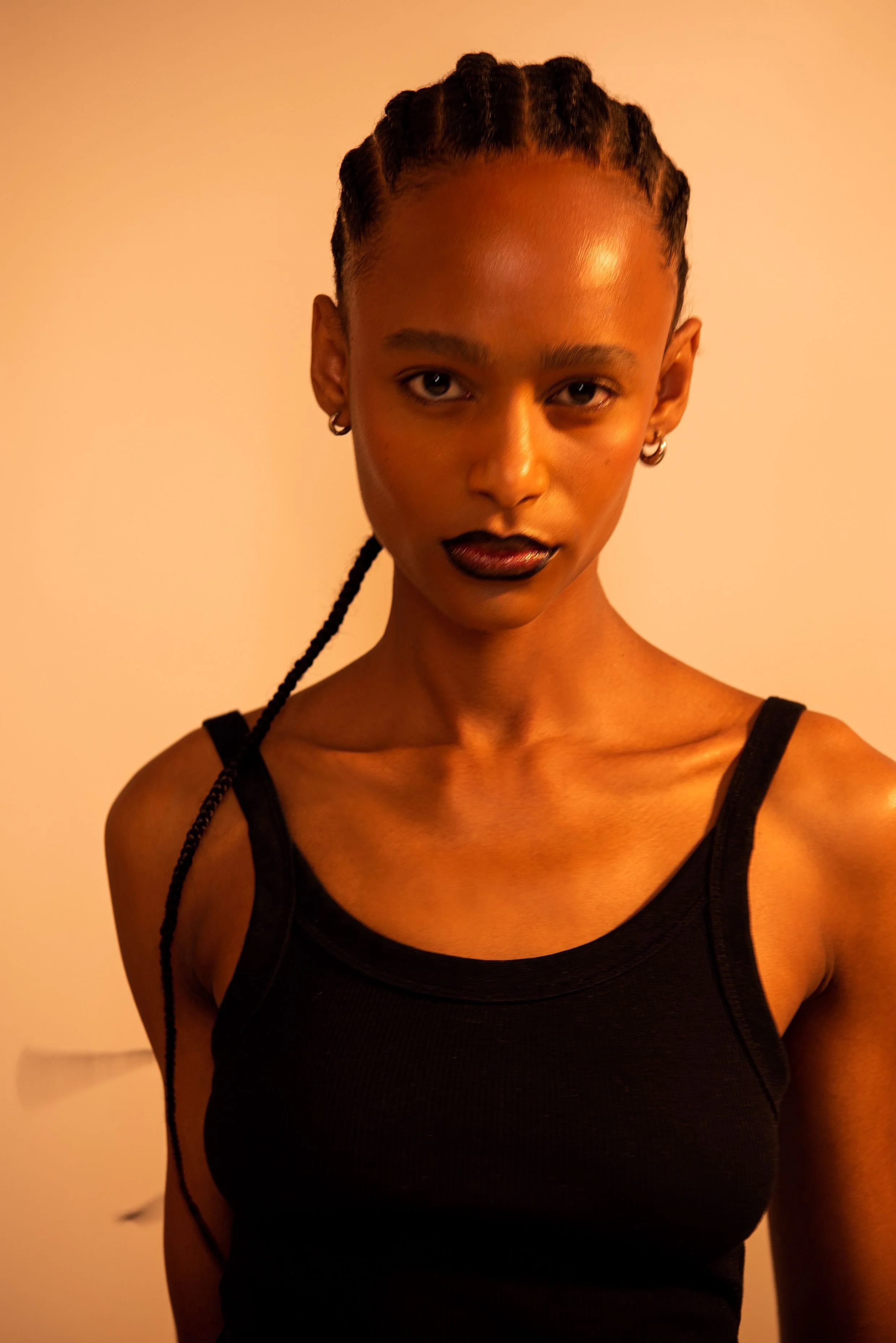 31-ailiny-marques-main-book.jpg