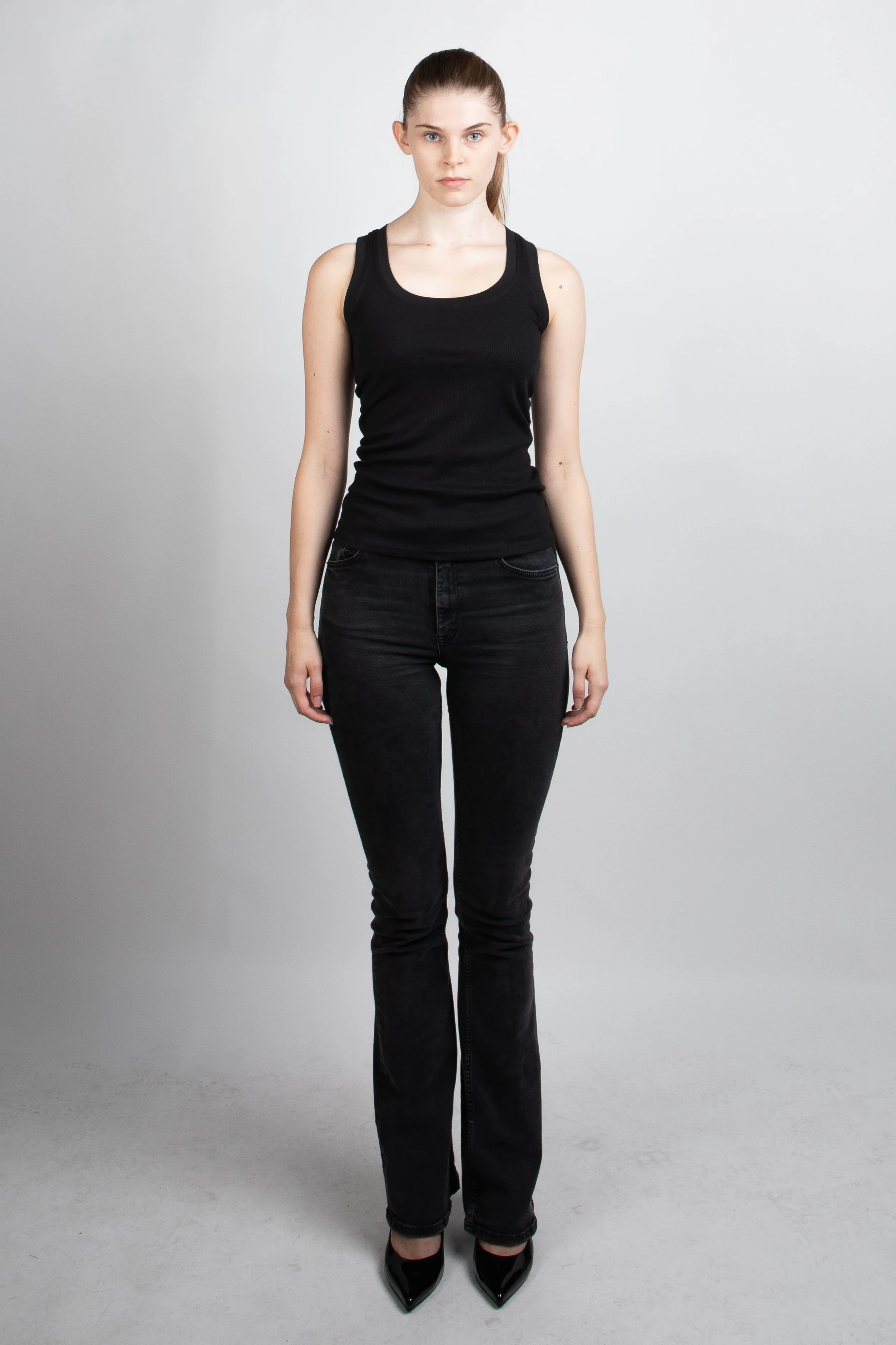 11-ella-k-polas-2026-another-mother-management.jpg