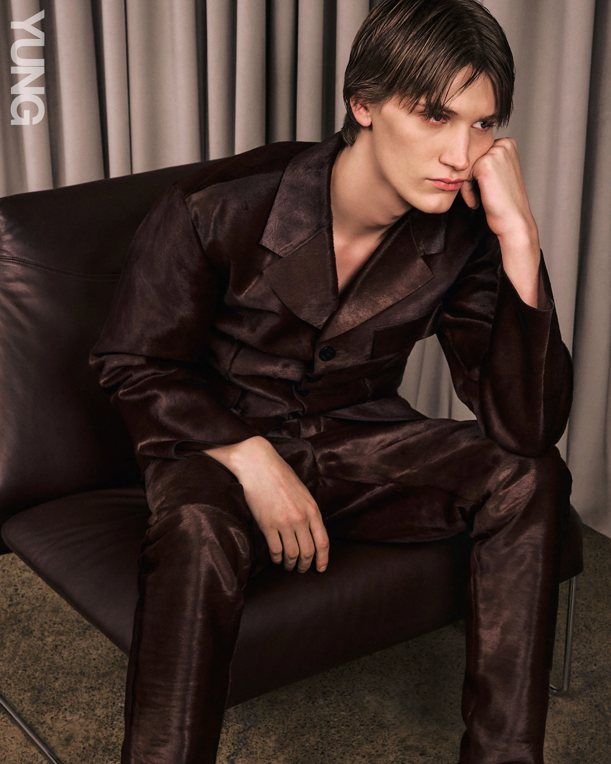 15-trystan-r-main-book-another-mother-management.jpg