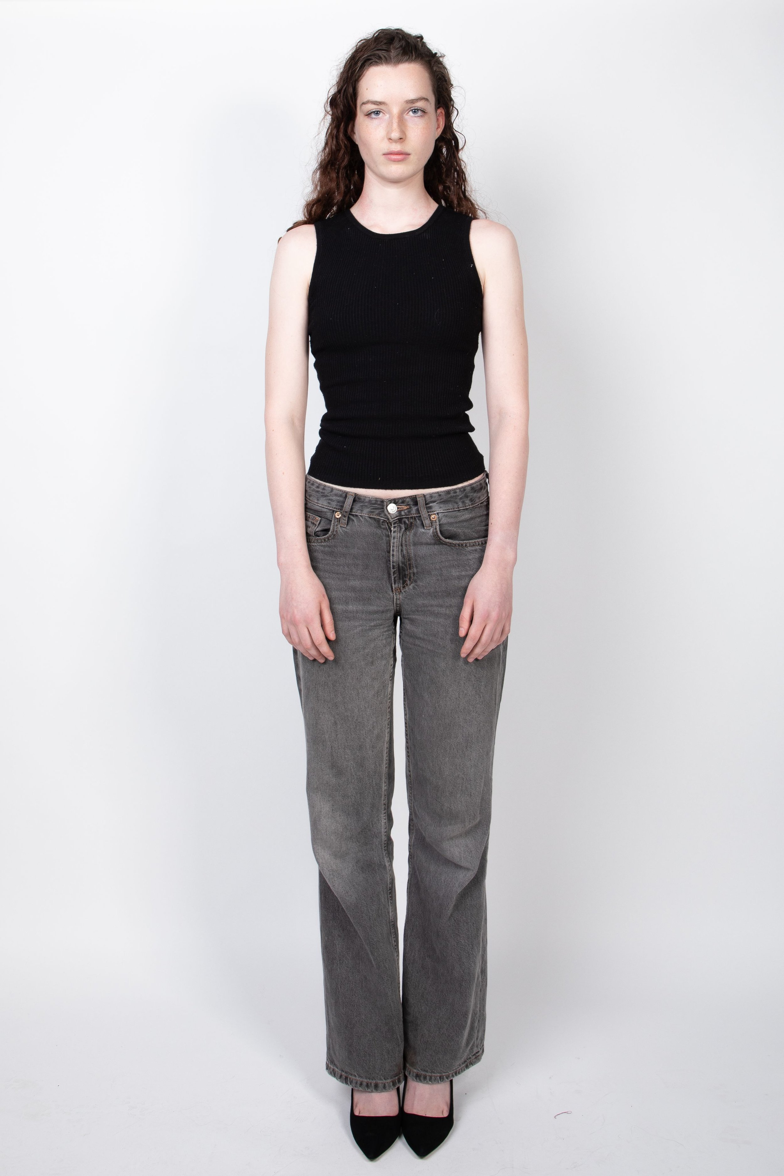 2-manon-w-polas-2026-another-mother-management.jpg
