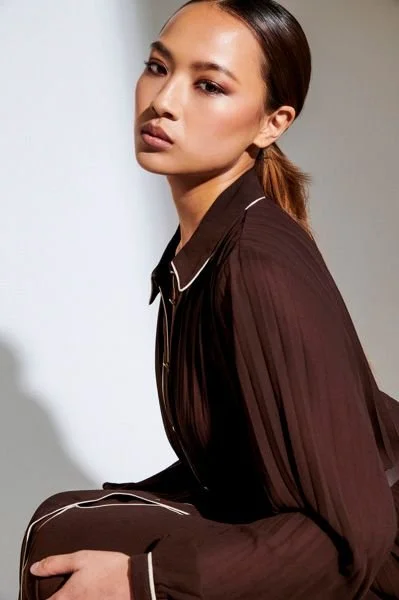 7-chloe-b-main-book-another-mother-management.jpg
