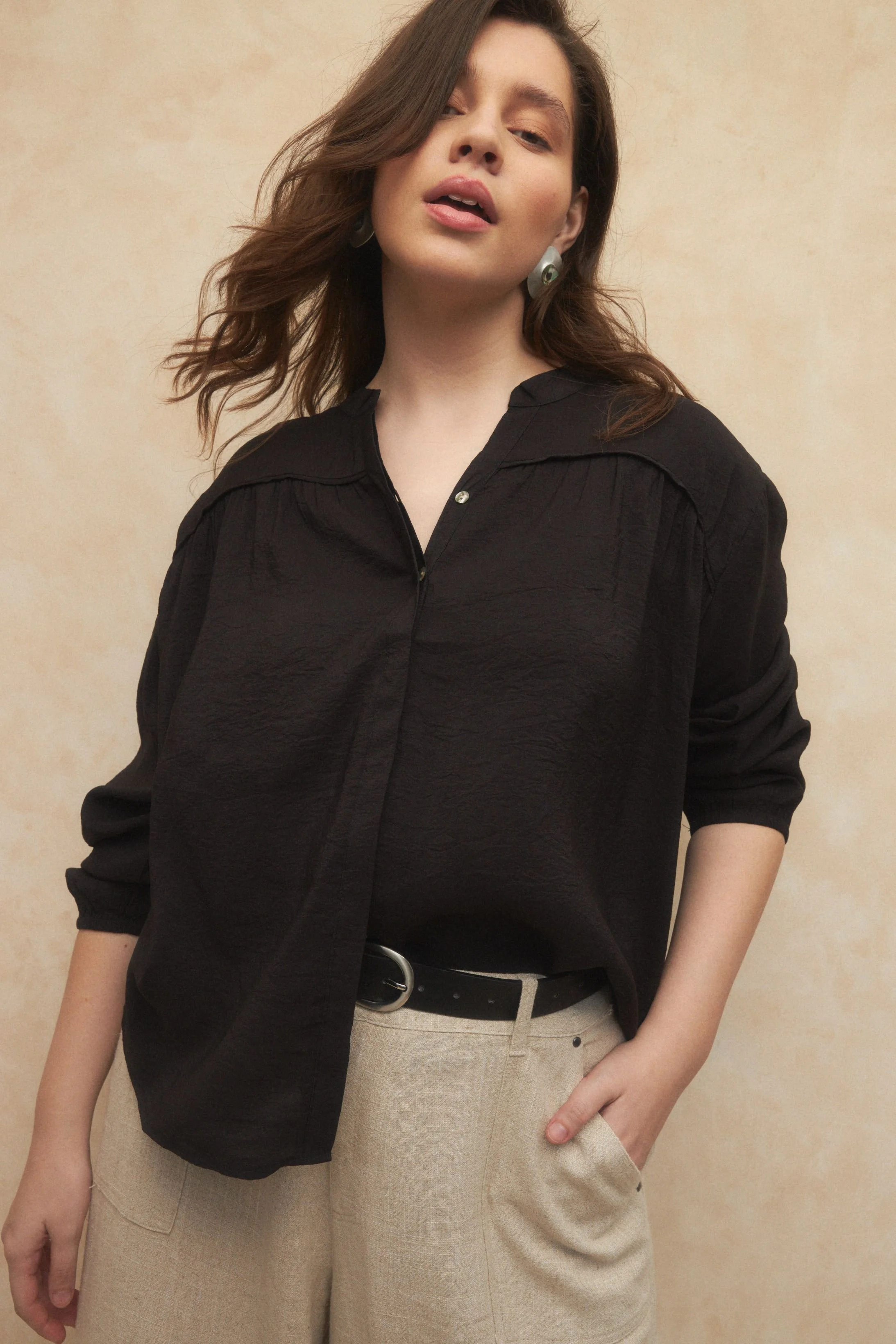4-constanza-w-main-book-another-mother-management.jpg