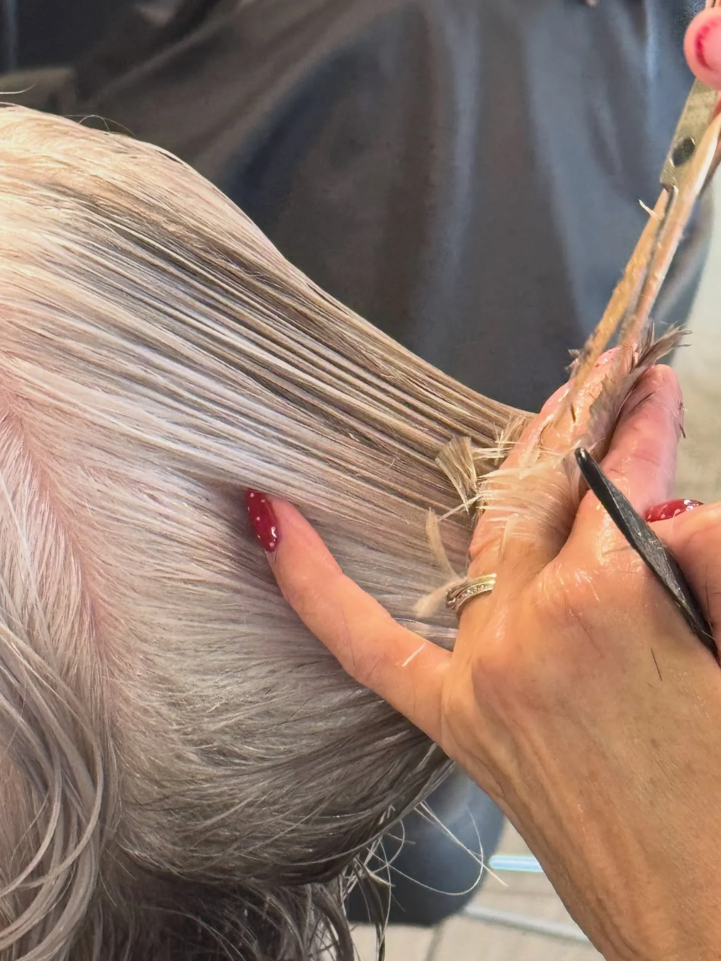 Fresh cut ✂️
Nothing like a trim to lift the mood and sharpen the look.

Healthy, glossy, and feeling brand new ✨

#FreshHair #NewCut #HealthyHair# blushsomerset#bridgwater