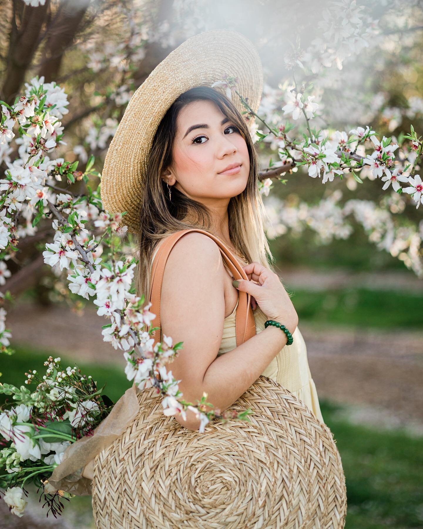 Let&rsquo;s talk about self love...

Prior to this photoshoot, I spent almost a full week at home feeling down in the dumps. I forced myself to get out with the help of @deeque_ and I&rsquo;m so glad we went on a date to see almond blossoms.

On our 
