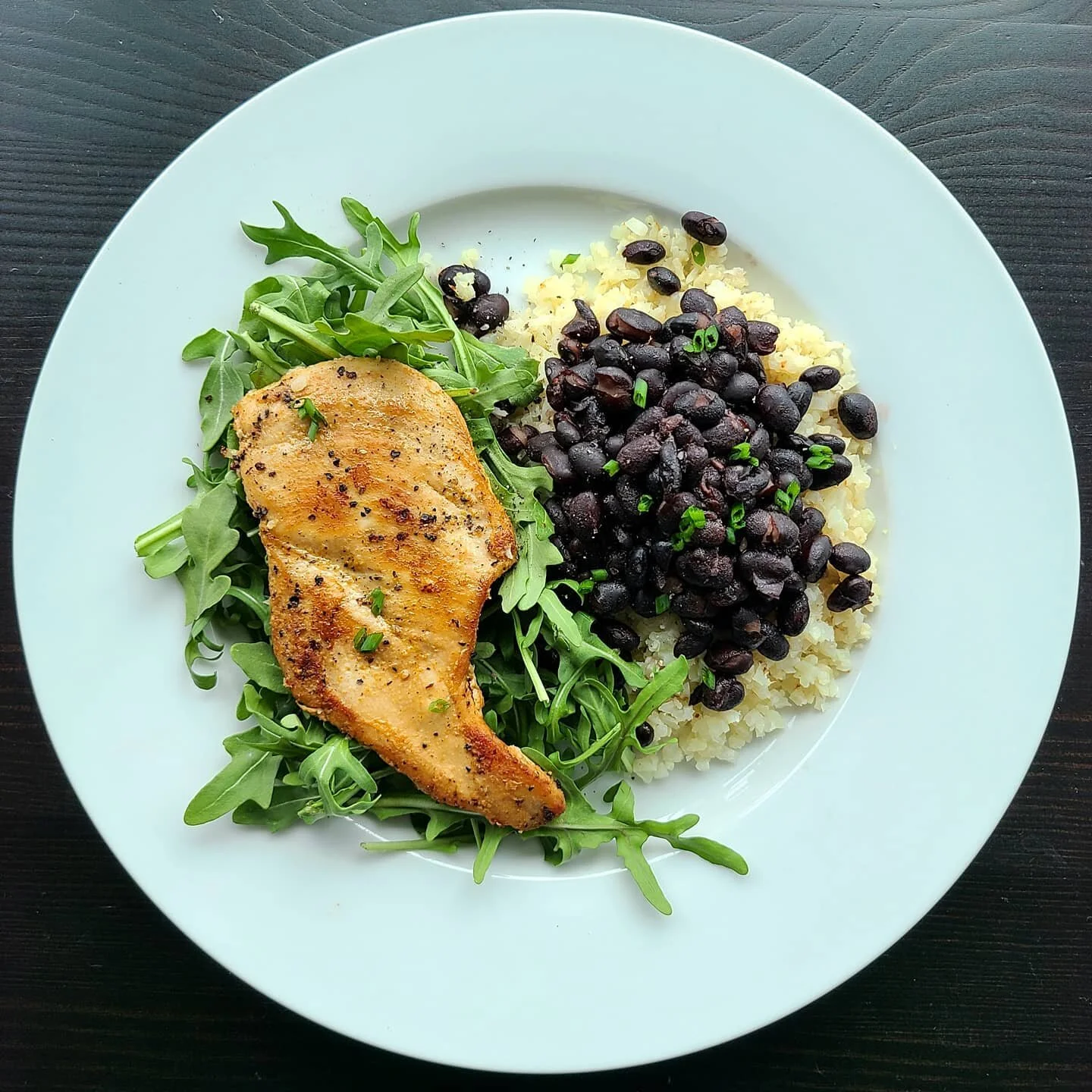 Over the weekend I shared a freezer clean-out I did in lieu of a weekly grocery run. Other than fresh produce I needed to replenish, I'm basing this week's meals  on ingredients found in my freezer or pantry. 
.
.
Keeping a well stocked pantry is a g