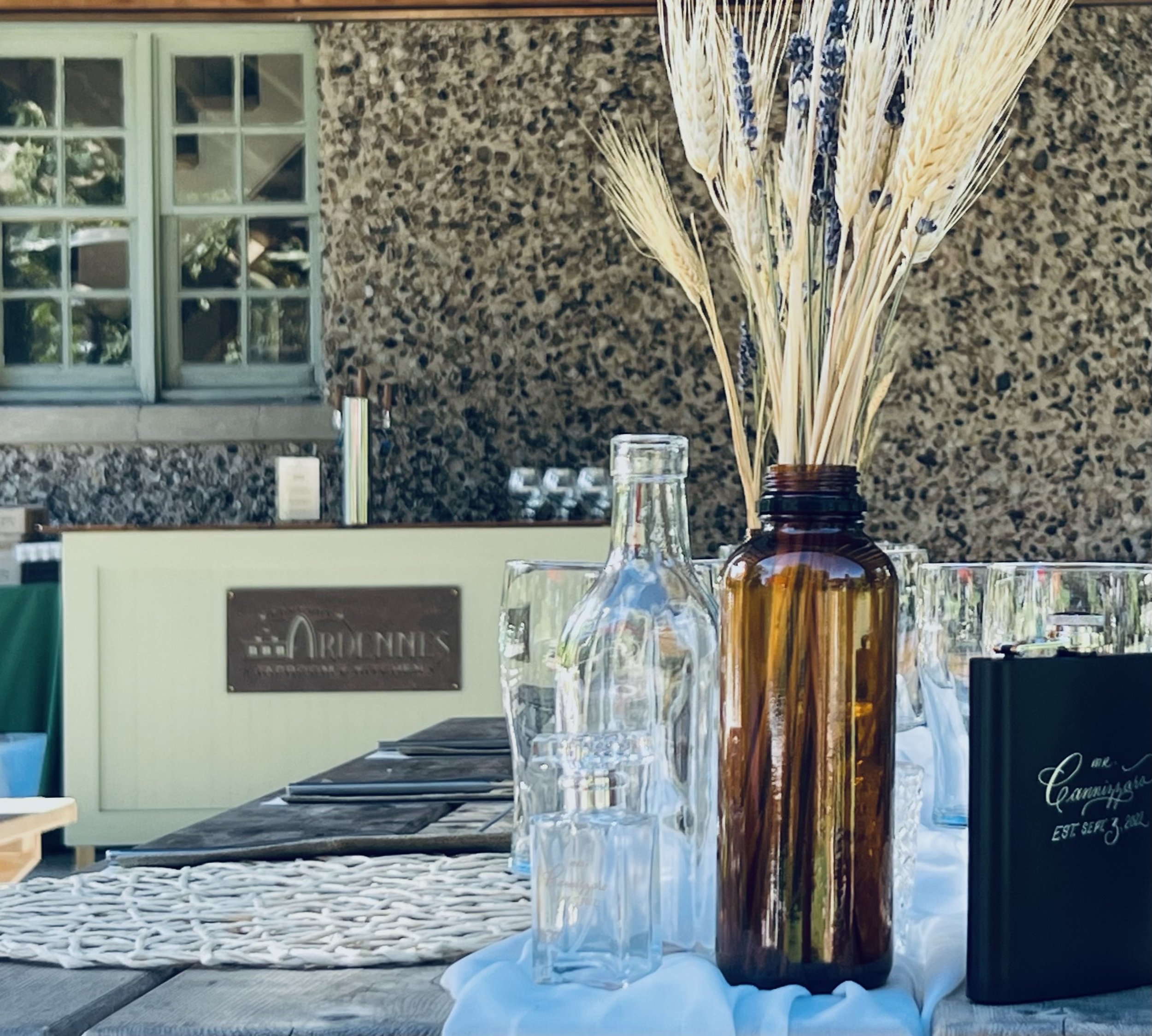 Dedicated Staff & Beverage Service