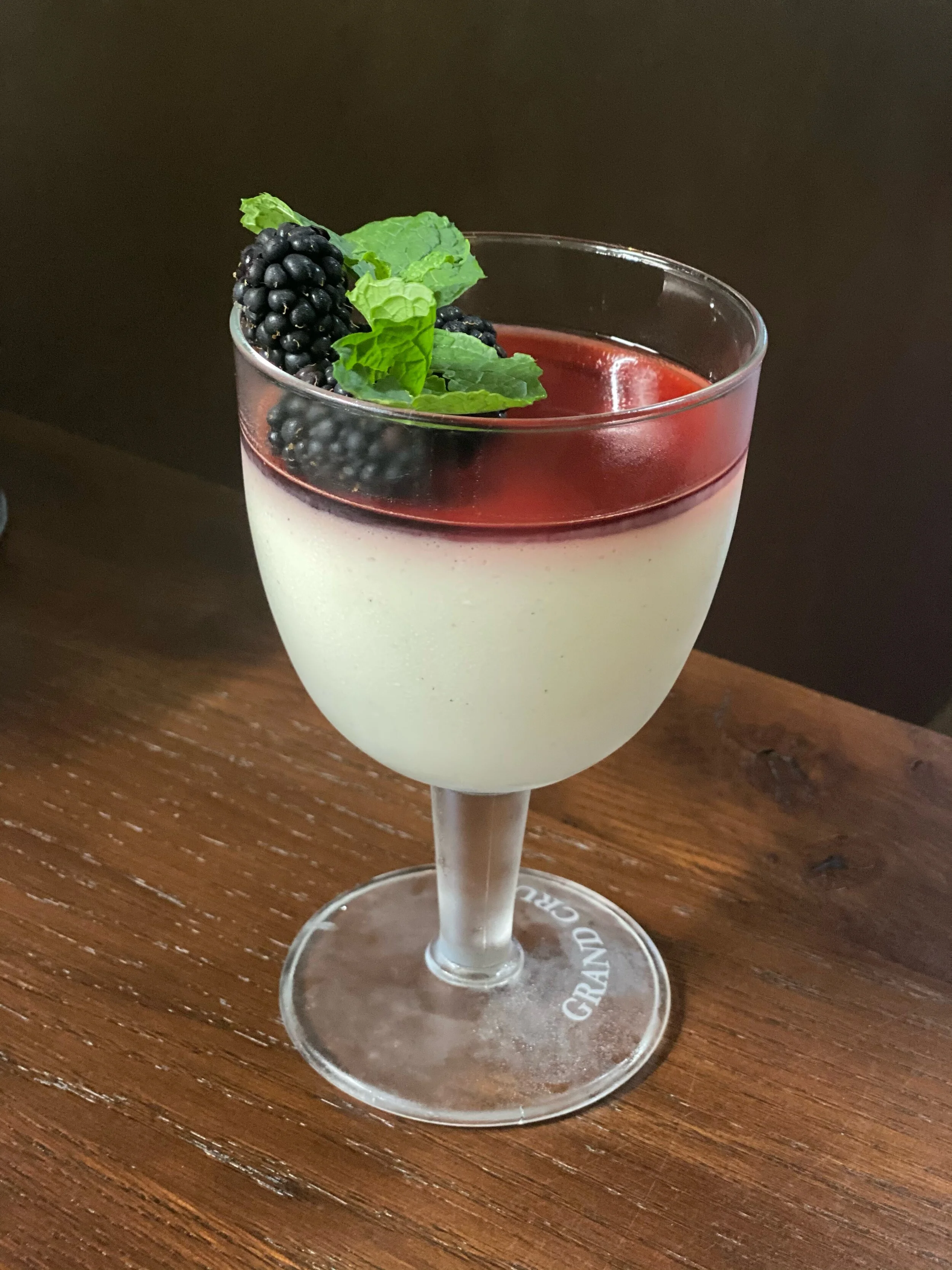 Vanilla panna cotta, Blackberry Sour gelée, fresh mint