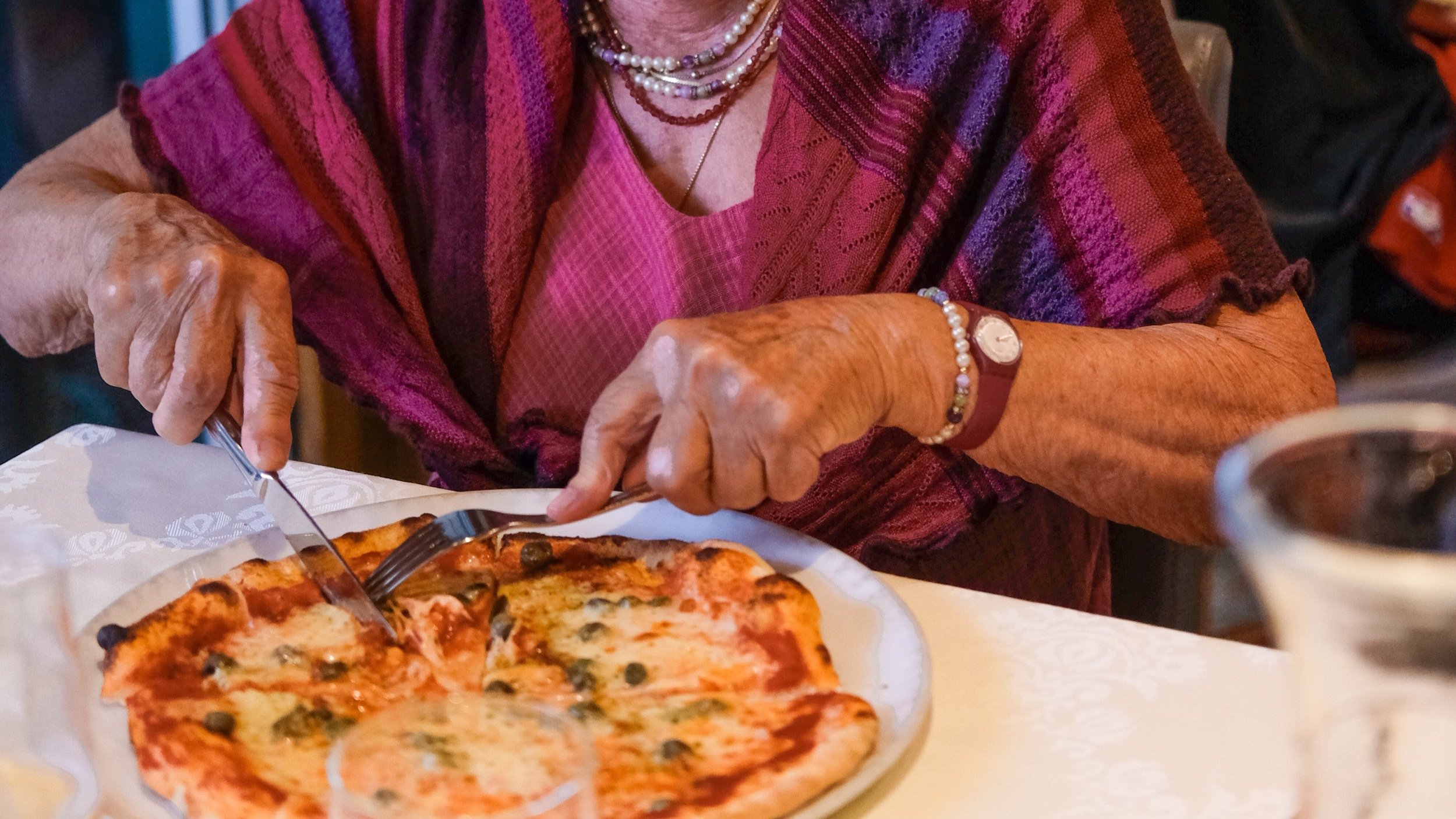 Pizza, Restaurant Il Castagno in Mugena, Tessin